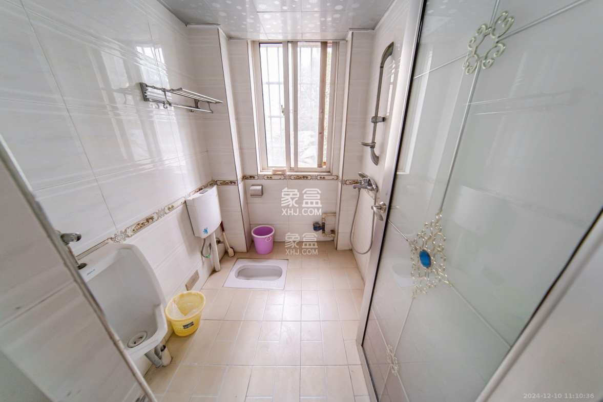 水印华府一期 3室2厅2卫 2600.0元/月 水印华府一期 3室2厅2卫 2600.0元/月室内图