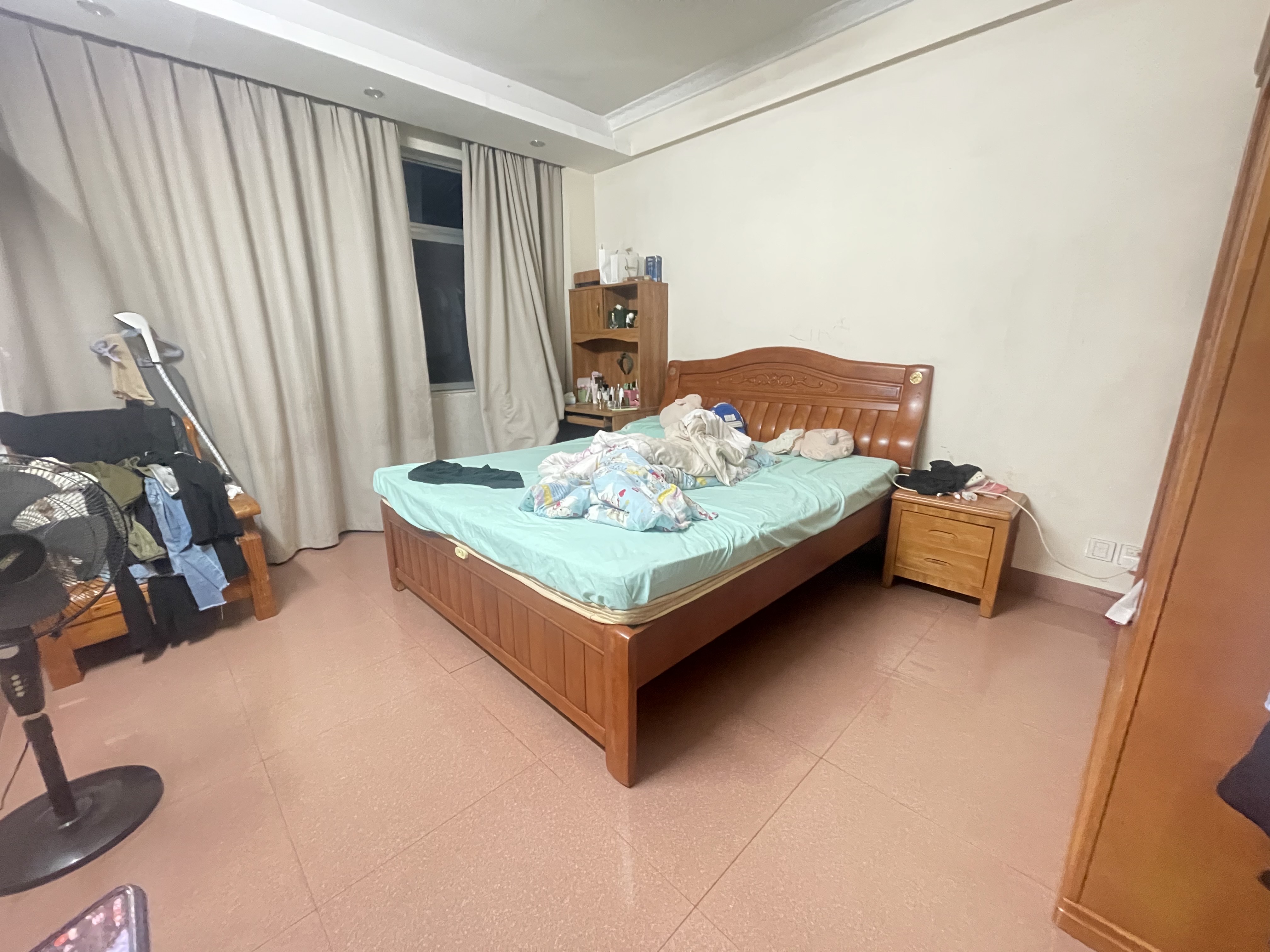 农垦一供大院  3室2厅1卫    116.0万 农垦一供大院  3室2厅1卫    116.0万客厅