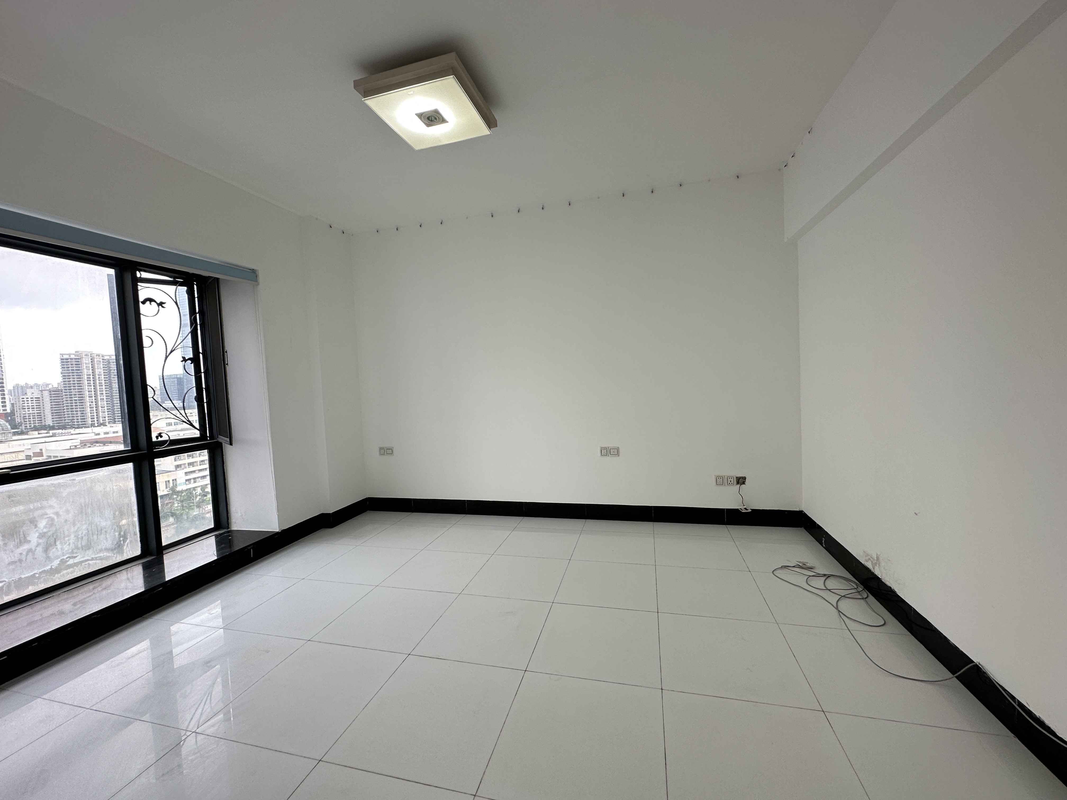 美源日月城 6室2厅4卫 10000.0元/月 美源日月城 6室2厅4卫 10000.0元/月室内图