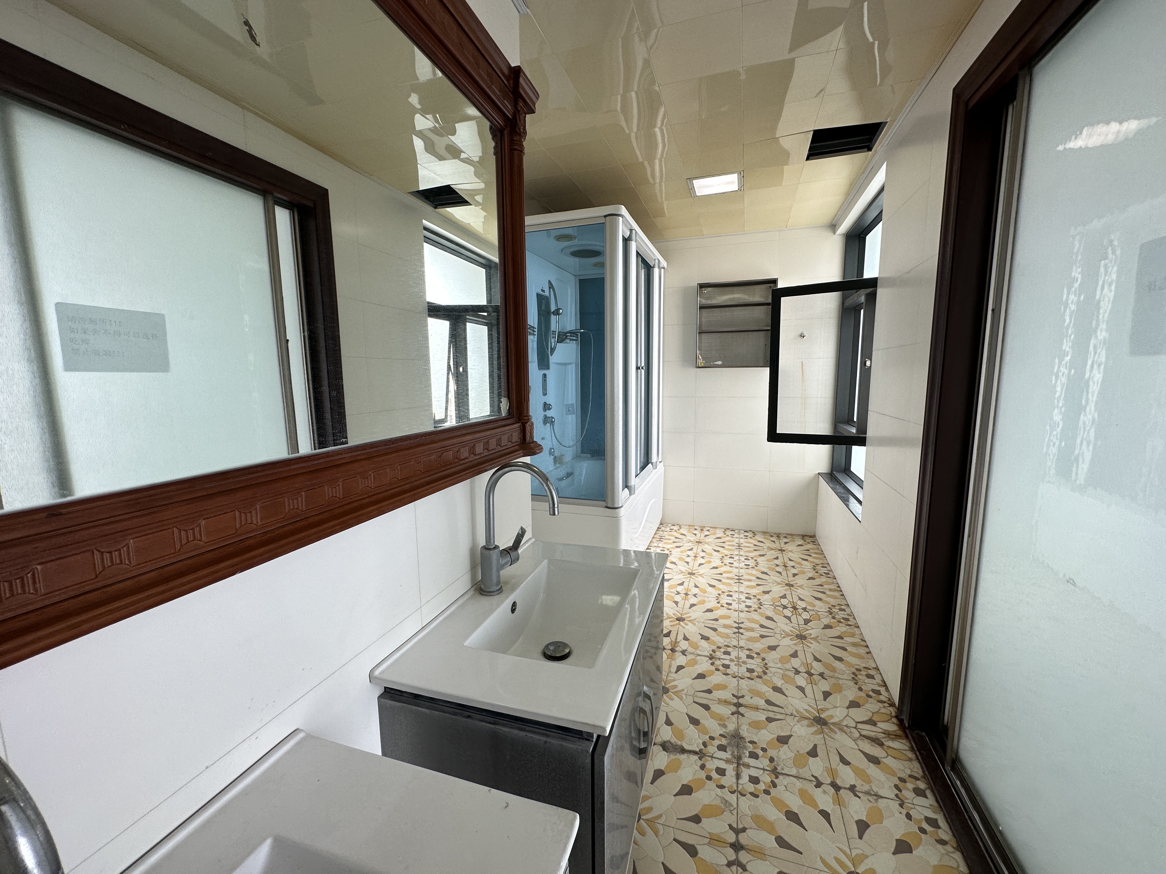 美源日月城 6室2厅4卫 10000.0元/月 美源日月城 6室2厅4卫 10000.0元/月室内图