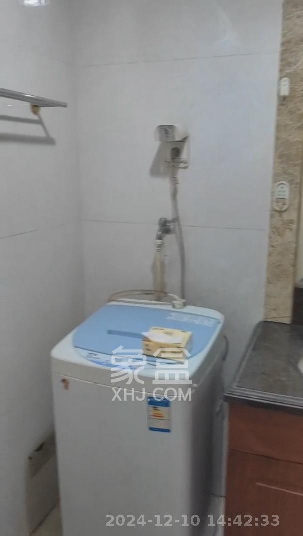 恒大华府 1室1厅1卫 1300.0元/月 恒大华府 1室1厅1卫 1300.0元/月室内图