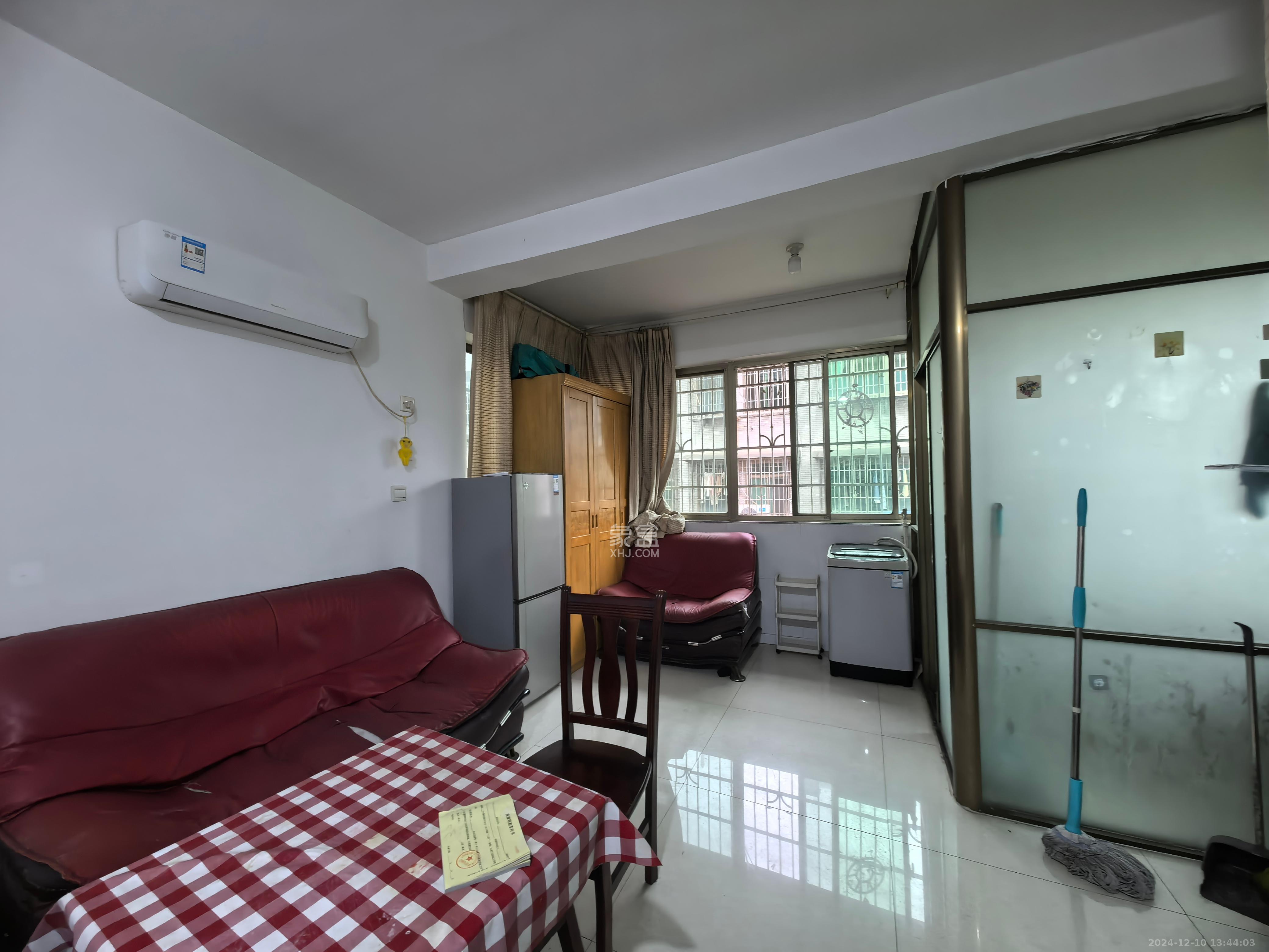 金桂小区一期  1室1厅1卫    1100.0元/月室内图