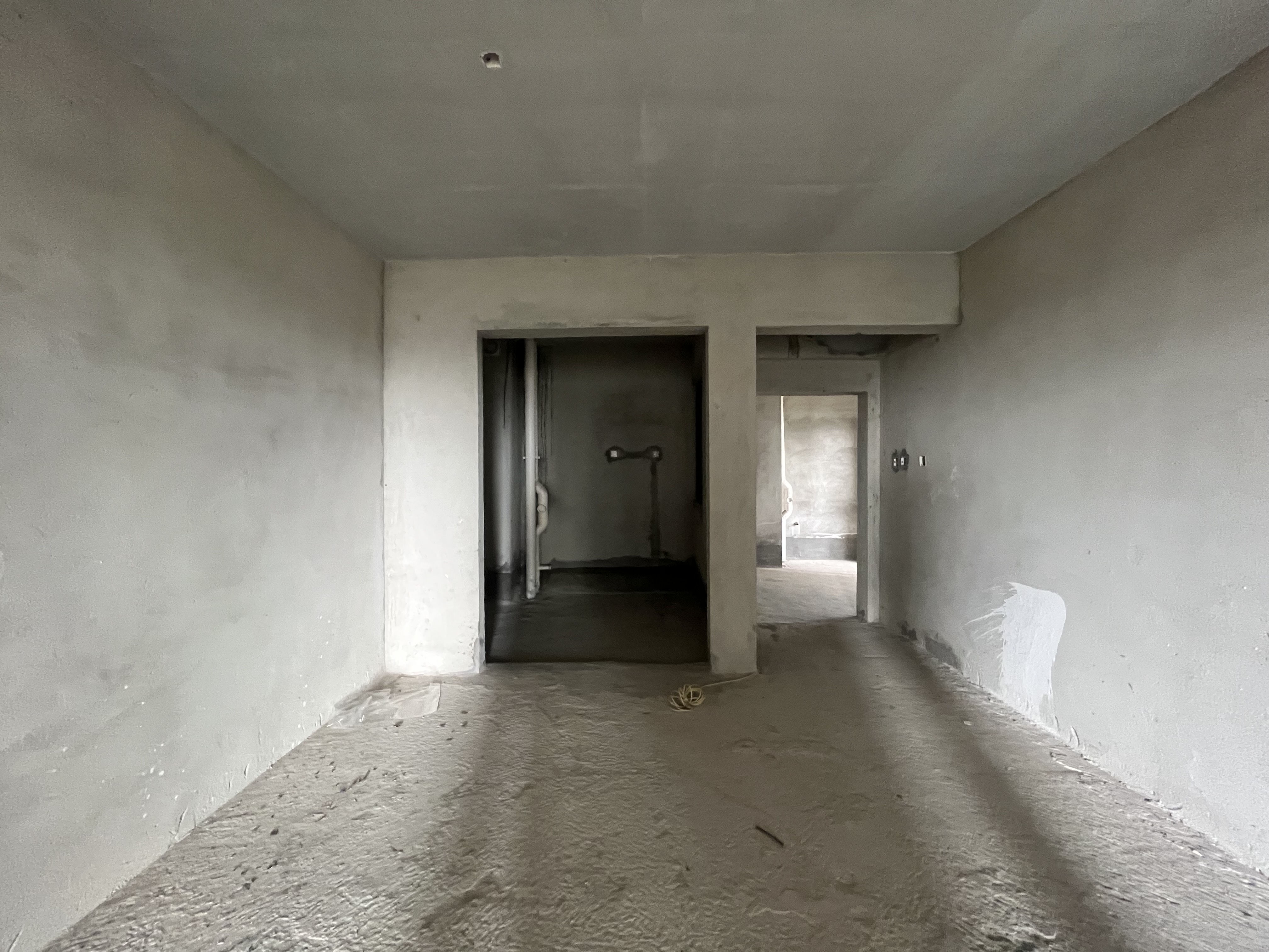 五源河公寓C区  3室2厅2卫    175.0万 五源河公寓C区  3室2厅2卫    175.0万客厅