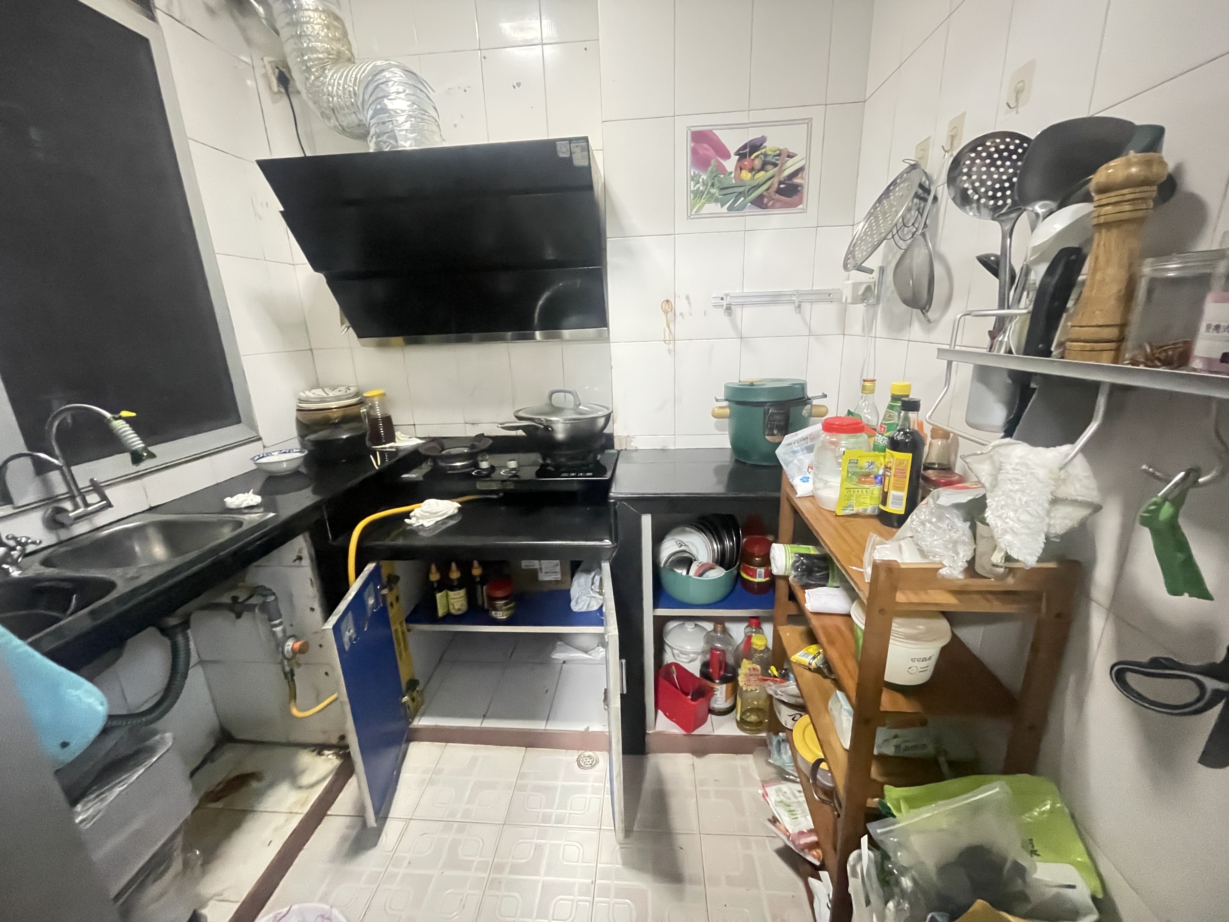 农垦一供大院  3室2厅1卫    116.0万 农垦一供大院  3室2厅1卫    116.0万客厅