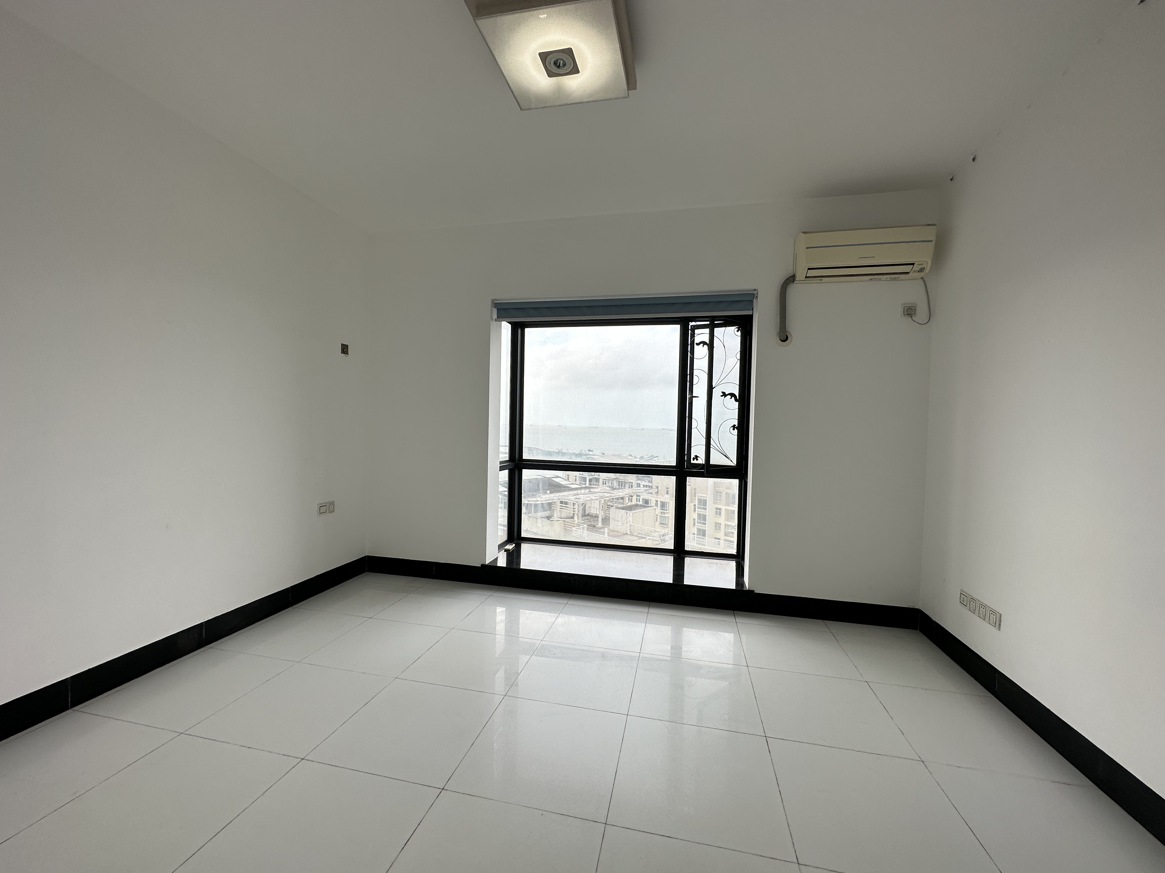 美源日月城 6室2厅4卫 10000.0元/月 美源日月城 6室2厅4卫 10000.0元/月室内图