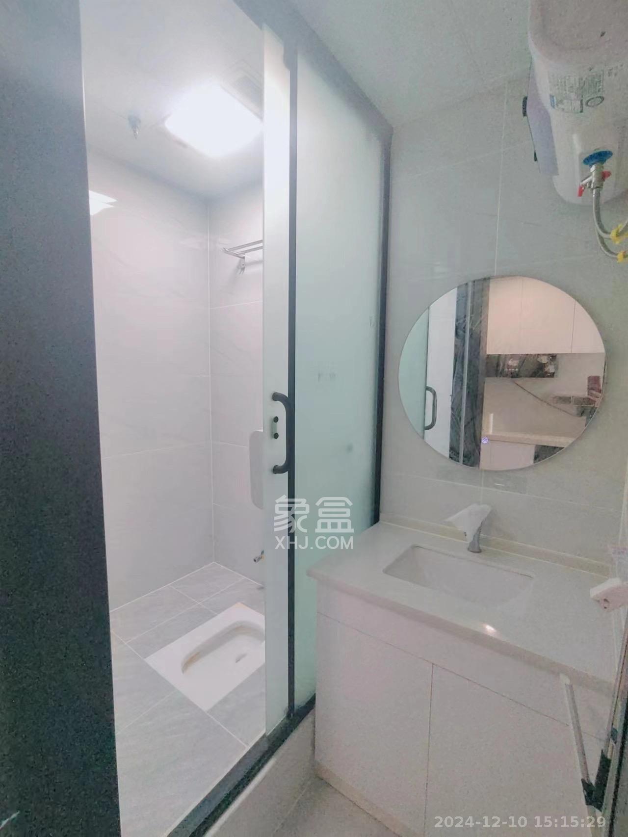 华润翡翠府  1室1厅1卫    1300.0元/月室内图