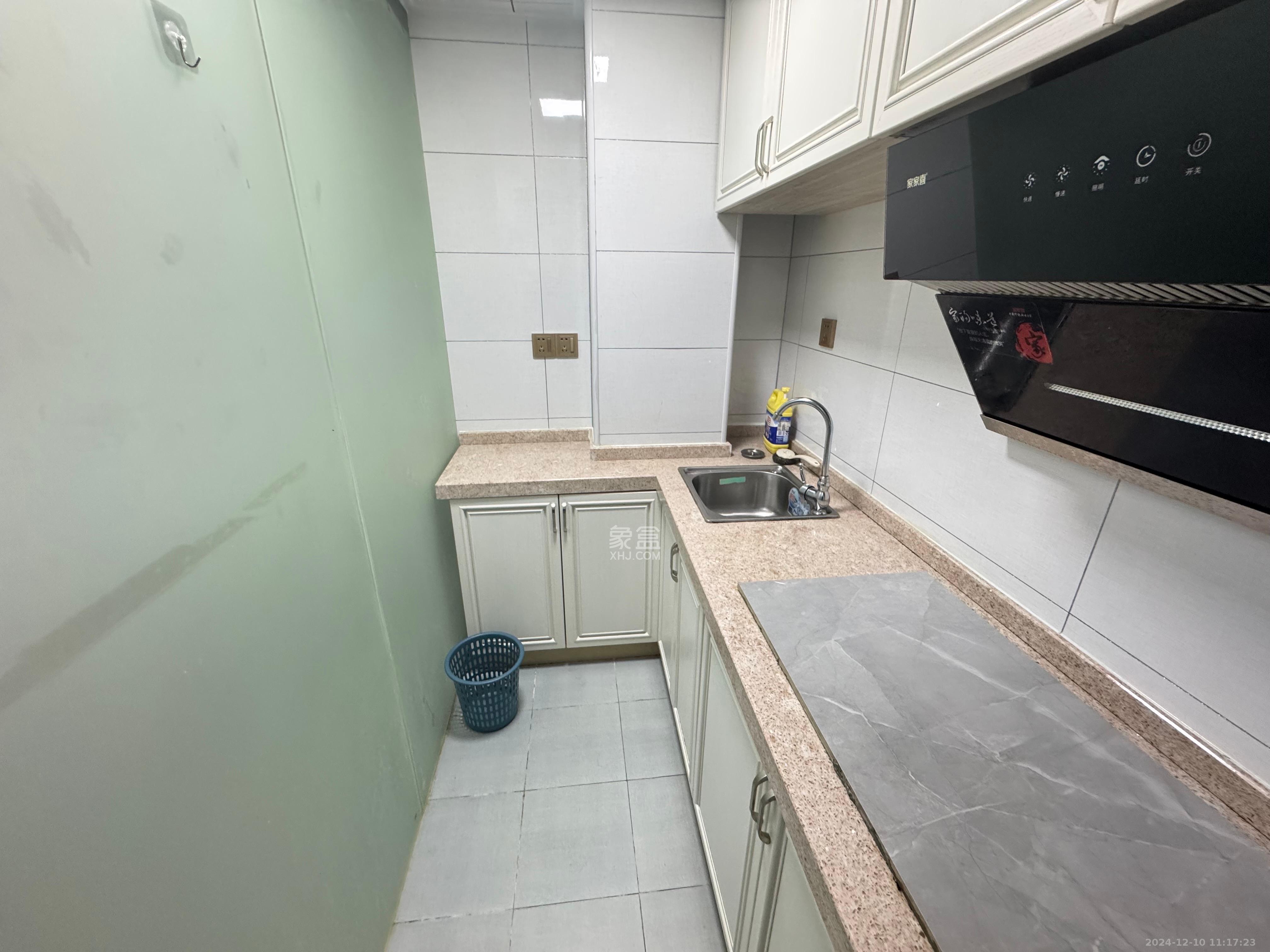 创世纪广场 1室1厅1卫 1500.0元/月 创世纪广场 1室1厅1卫 1500.0元/月室内图