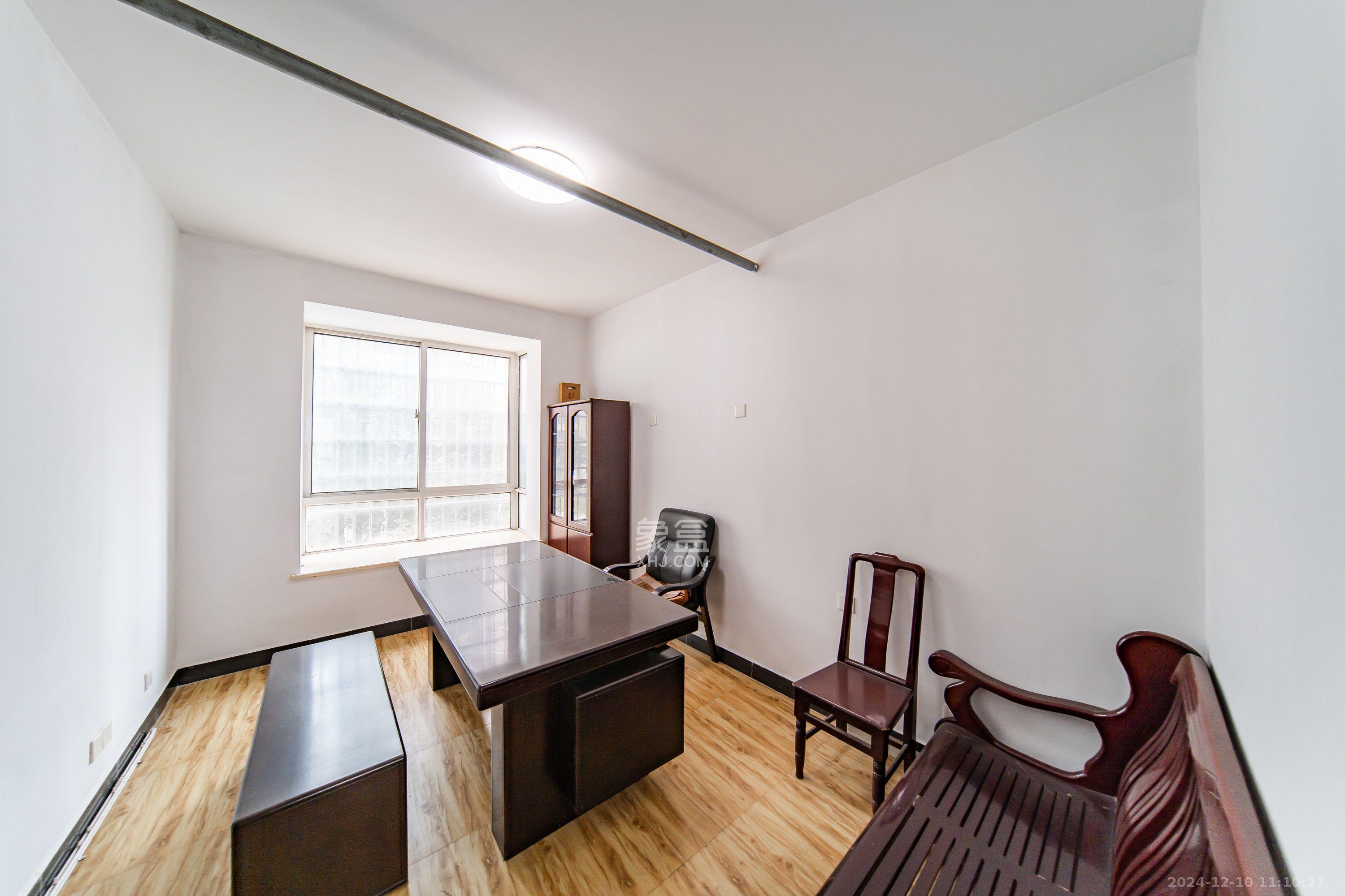 水印华府一期 3室2厅2卫 2600.0元/月 水印华府一期 3室2厅2卫 2600.0元/月室内图