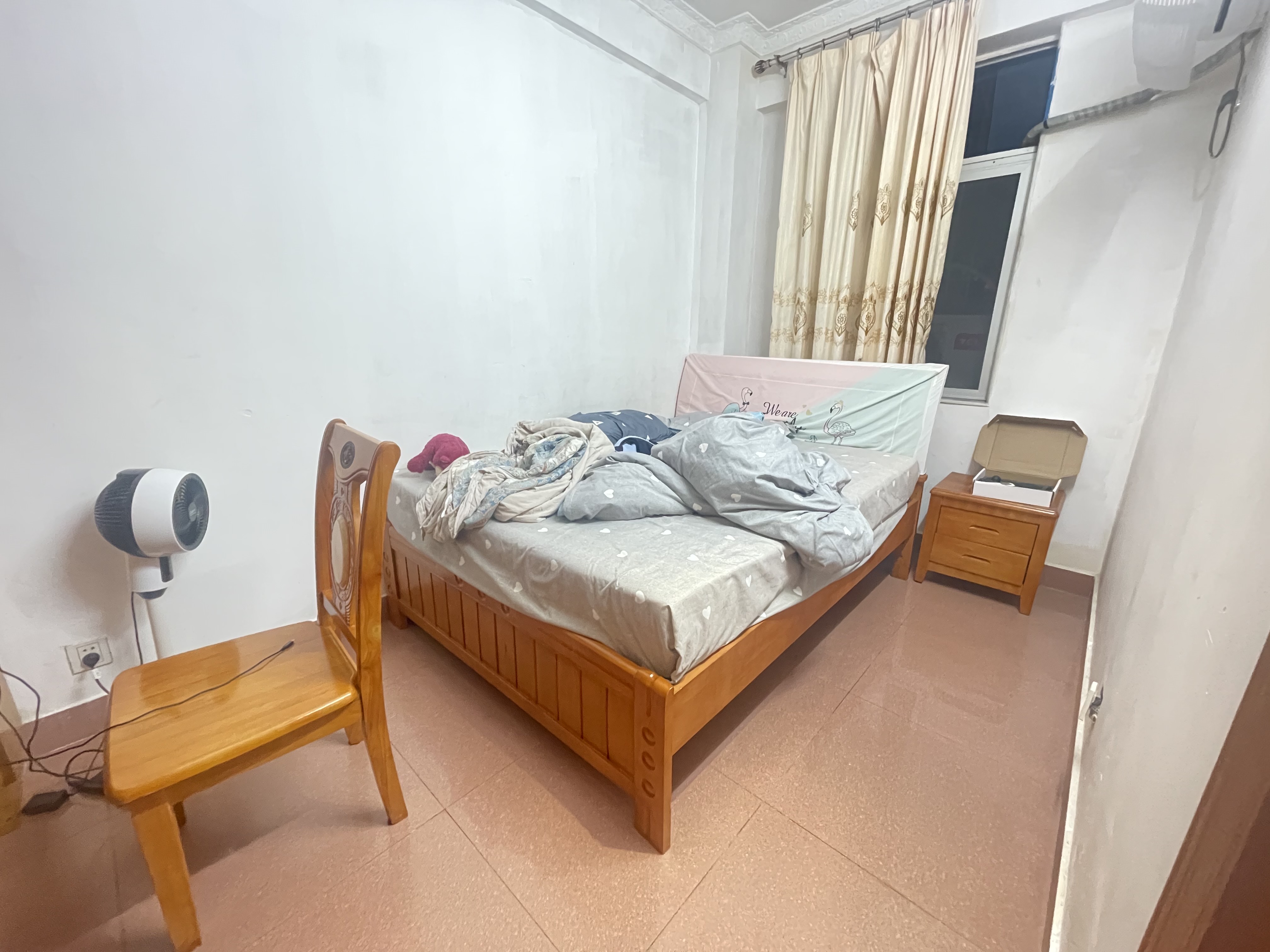 农垦一供大院  3室2厅1卫    116.0万 农垦一供大院  3室2厅1卫    116.0万客厅