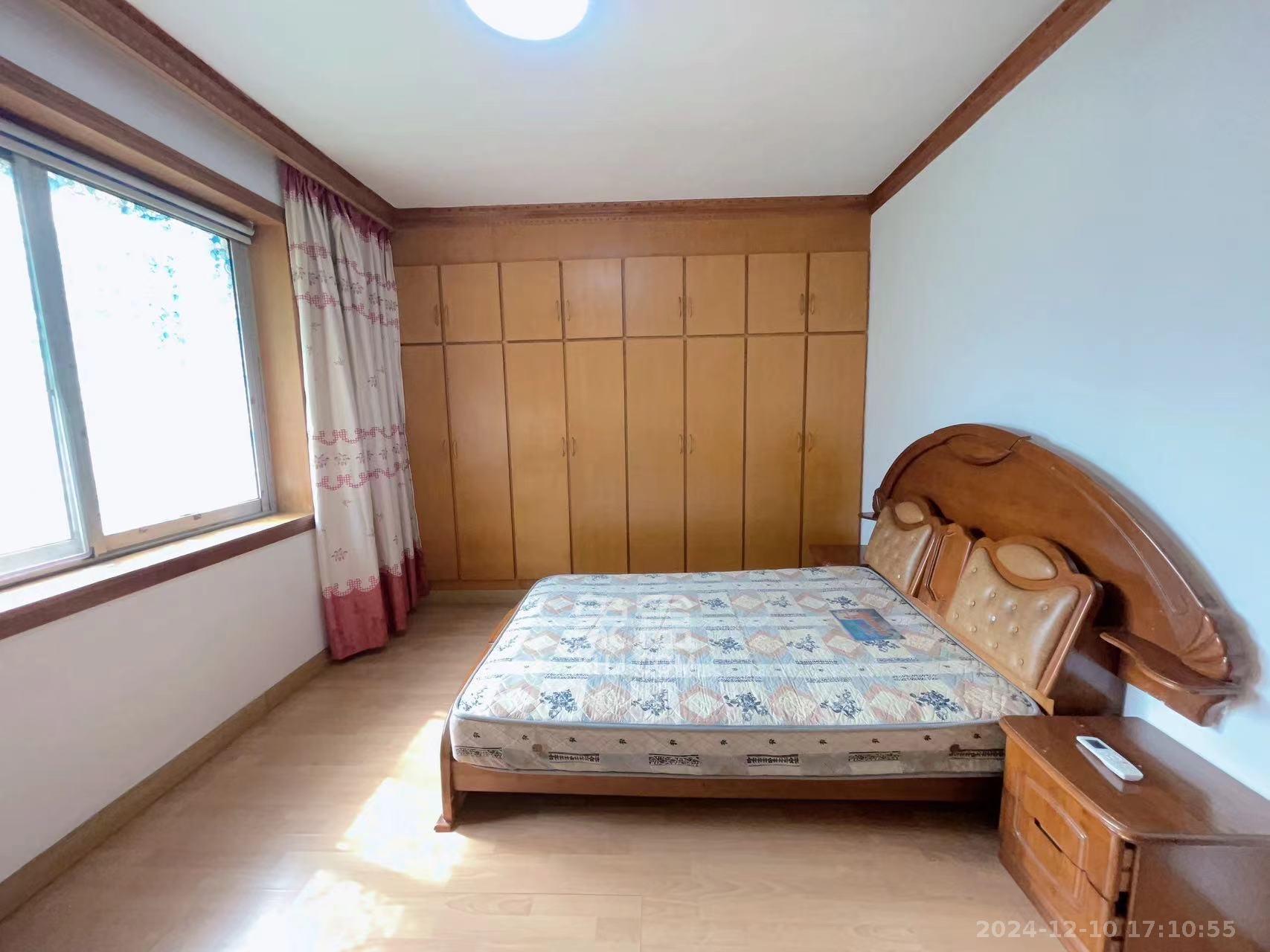 佳广楼  3室2厅1卫   2200.00元/月室内图