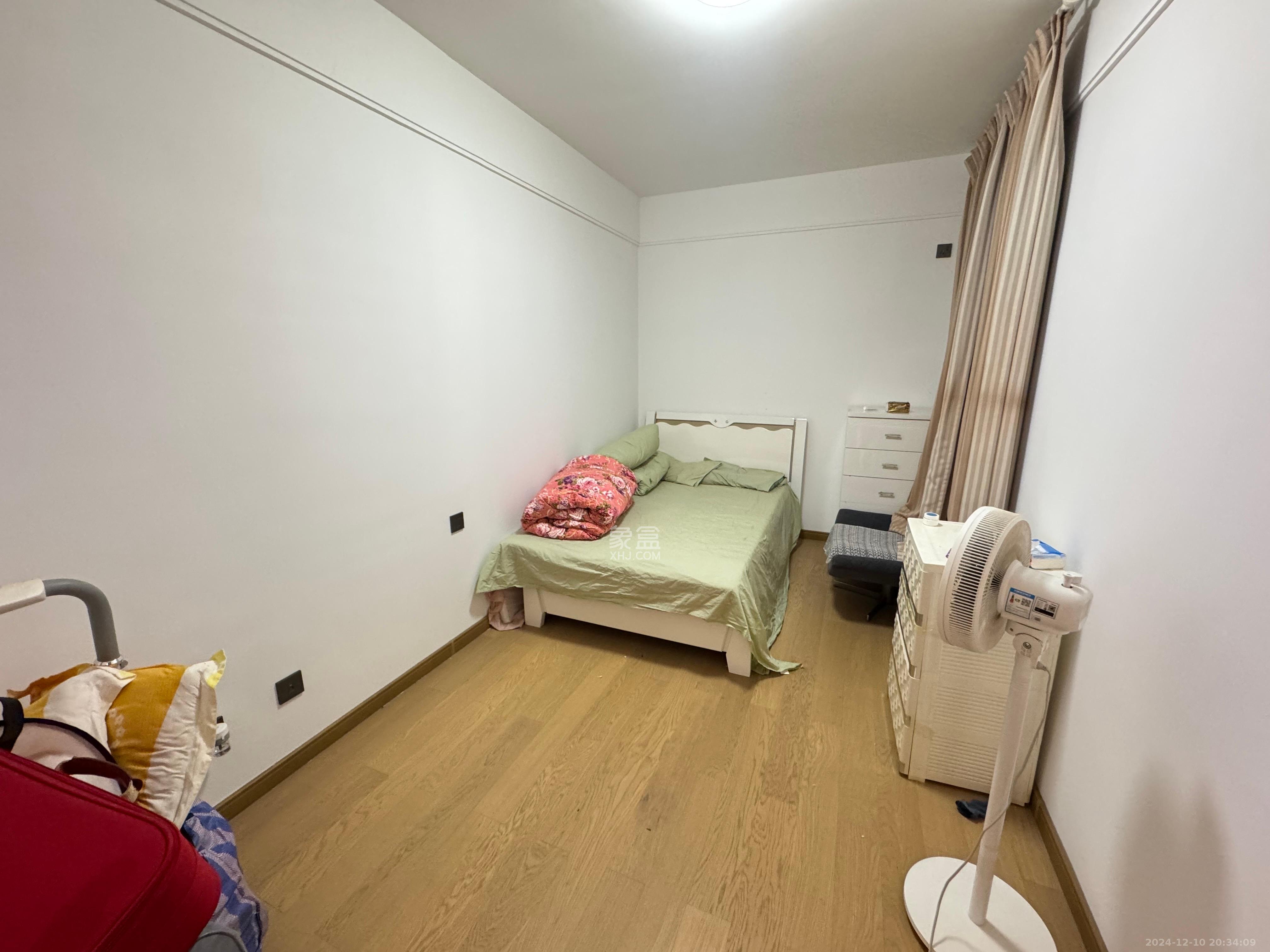 长房云西府一期  3室2厅2卫   3100.00元/月室内图