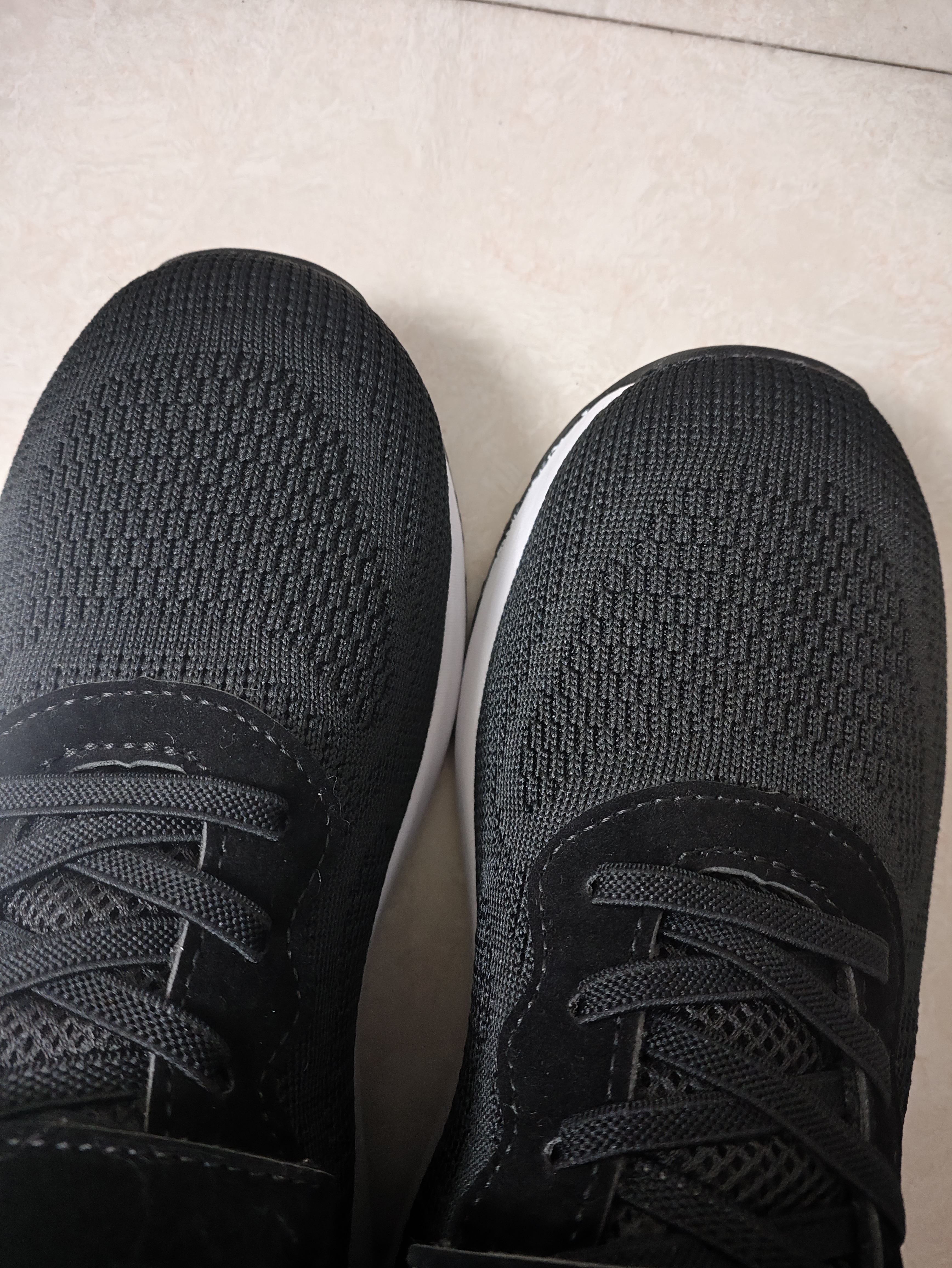 吉泰丽园 3室2厅2卫 49.00万 吉泰丽园 3室2厅2卫 49.00万客厅