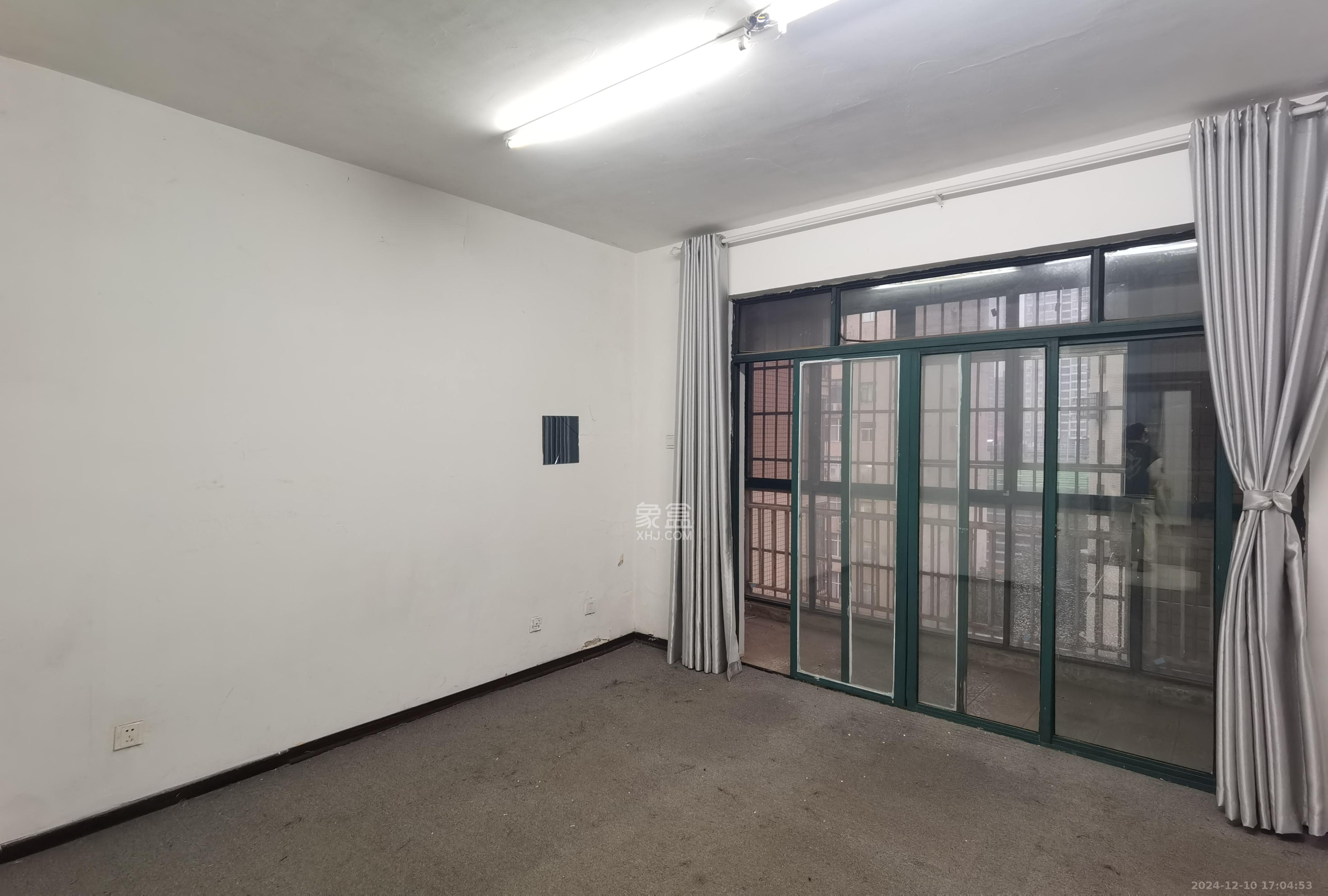 天和华城 3室2厅2卫 1600.0元/月 天和华城 3室2厅2卫 1600.0元/月室内图