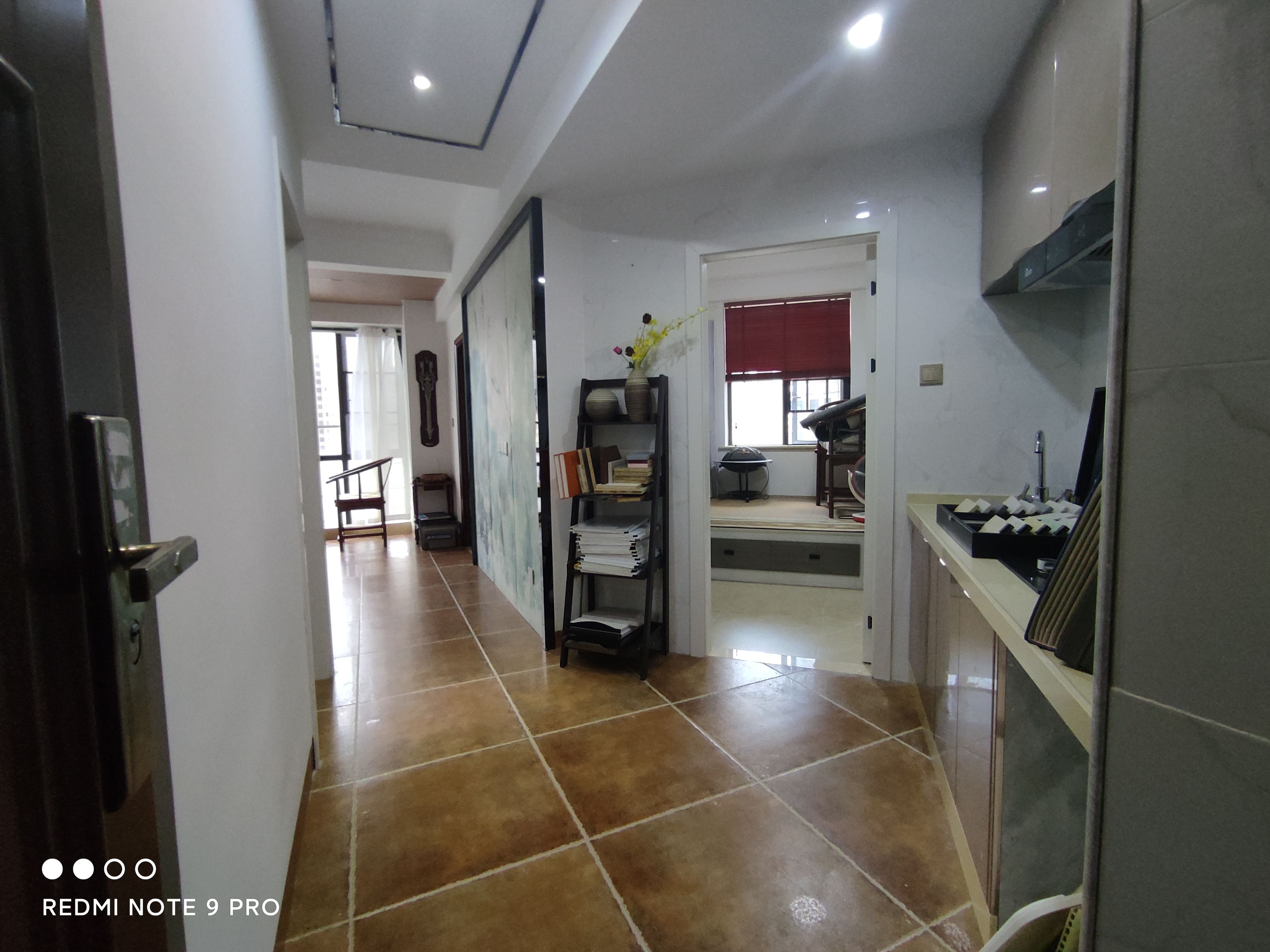 盛世华庭  2室1厅1卫    38.0万客厅