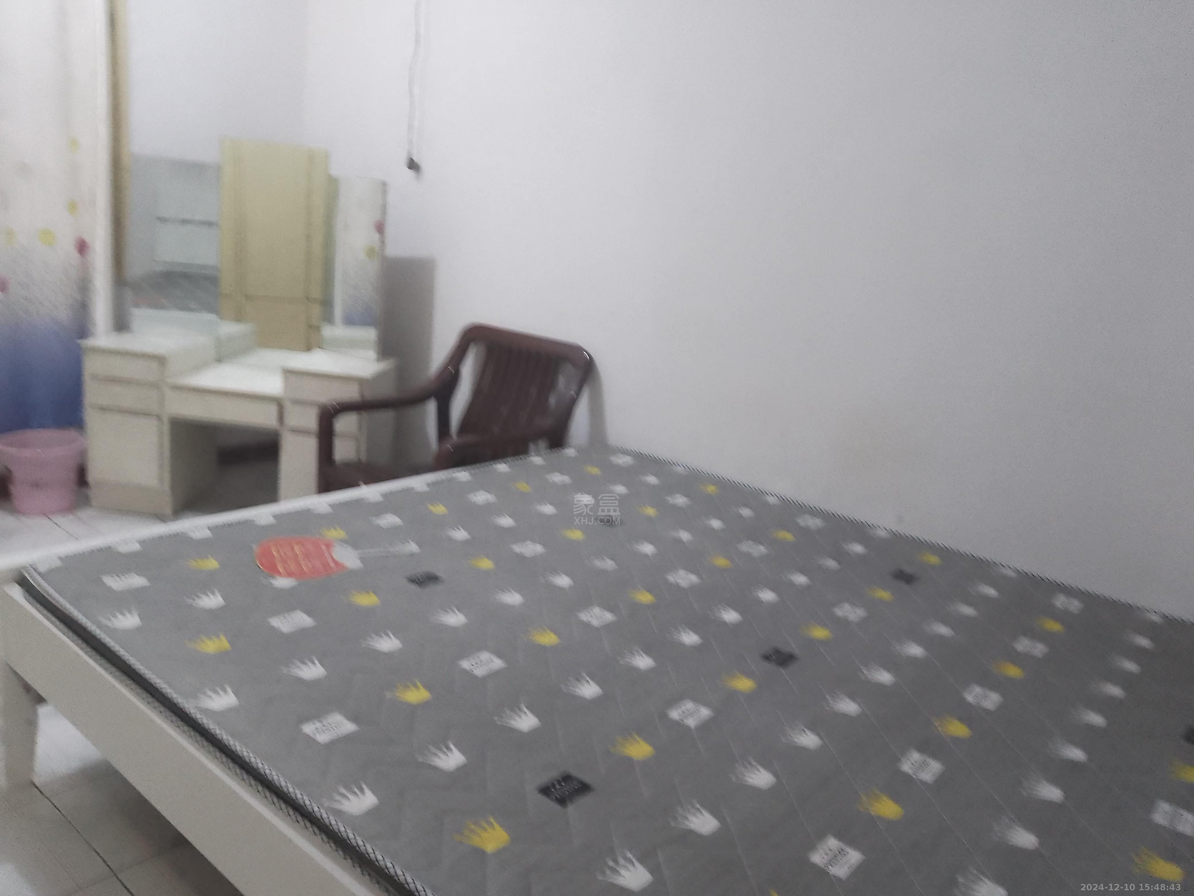 人民中路 3室2厅1卫 1000.0元/月 人民中路 3室2厅1卫 1000.0元/月室内图