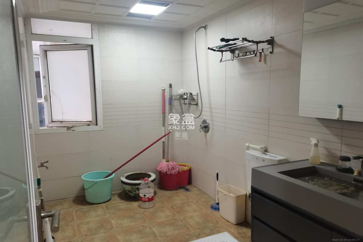 新世纪花苑 4室2厅1卫 5500.0元/月 新世纪花苑 4室2厅1卫 5500.0元/月室内图