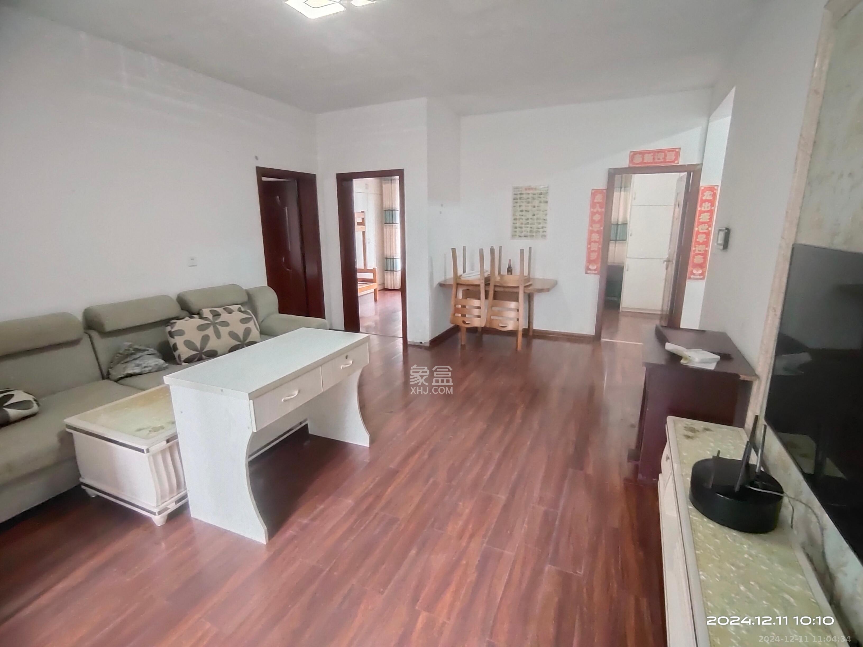 江山帝景雅典 5室2厅2卫 3000.0元/月 江山帝景雅典 5室2厅2卫 3000.0元/月室内图