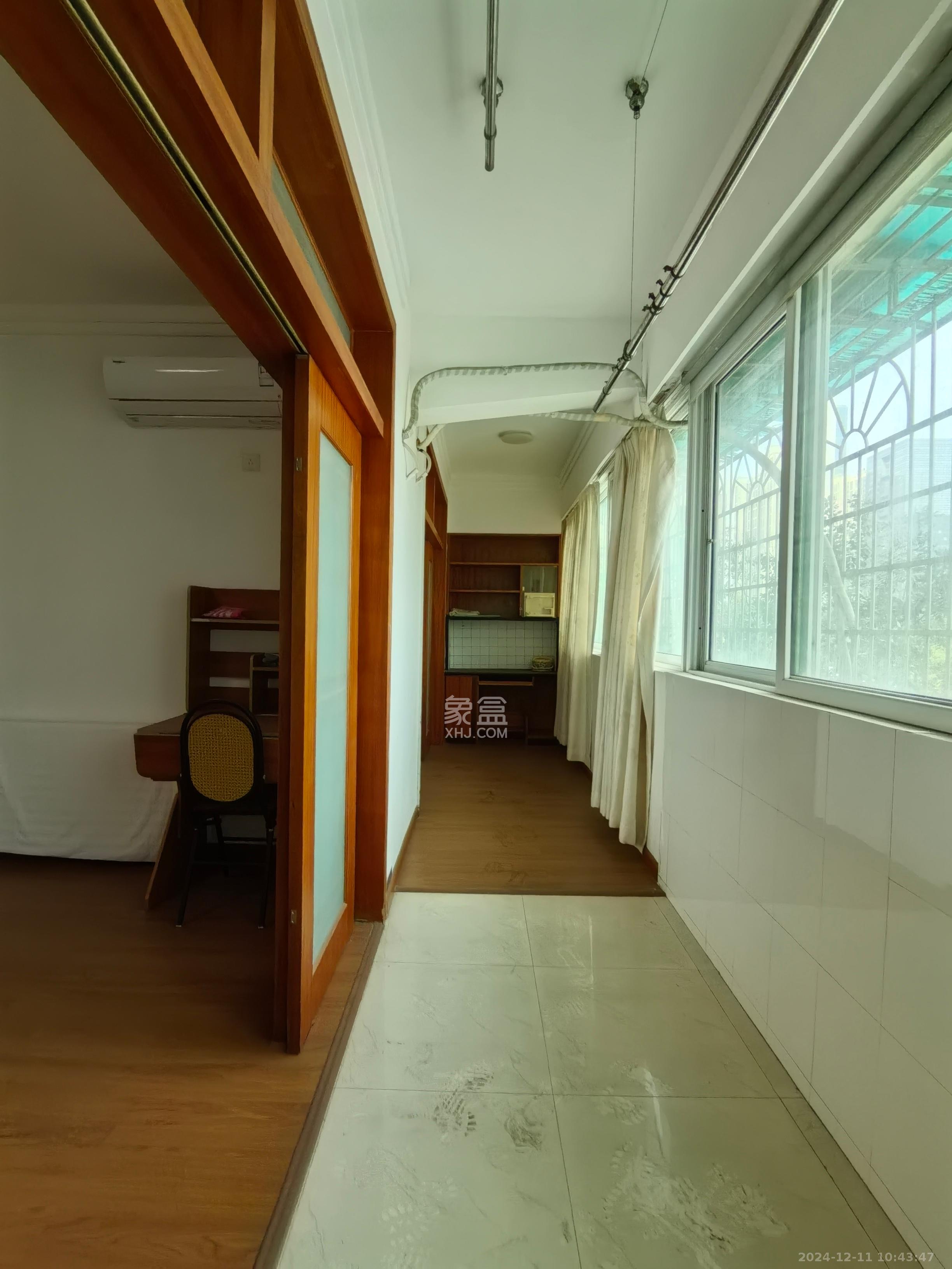 下大垅干部宿舍小区 3室2厅2卫 3200.0元/月 下大垅干部宿舍小区 3室2厅2卫 3200.0元/月室内图