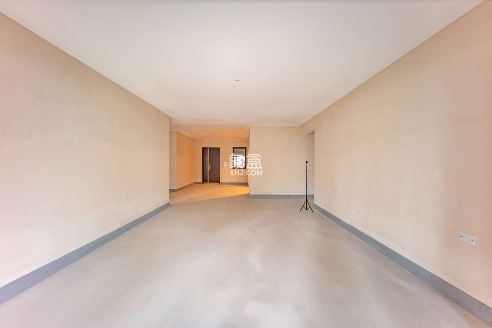 建投象山国际  4室2厅2卫   150.00万