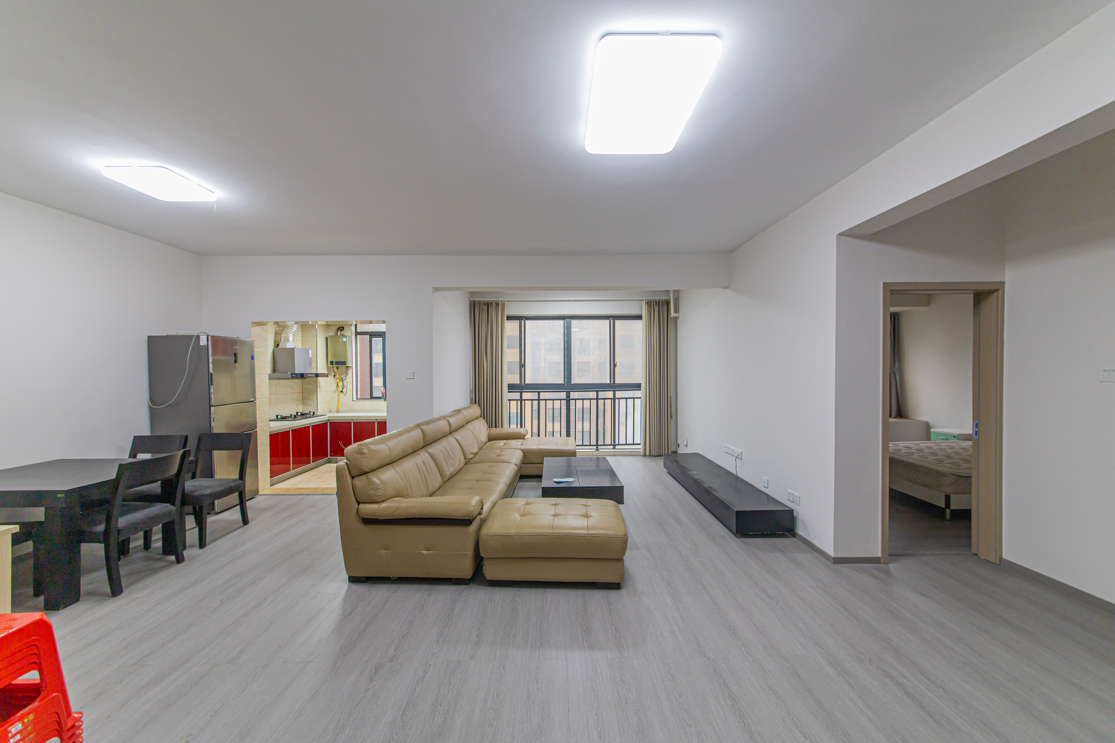 香芙嘉园(广铁湘府嘉园) 3室2厅1卫 95.0万 香芙嘉园(广铁湘府嘉园) 3室2厅1卫 95.0万客厅