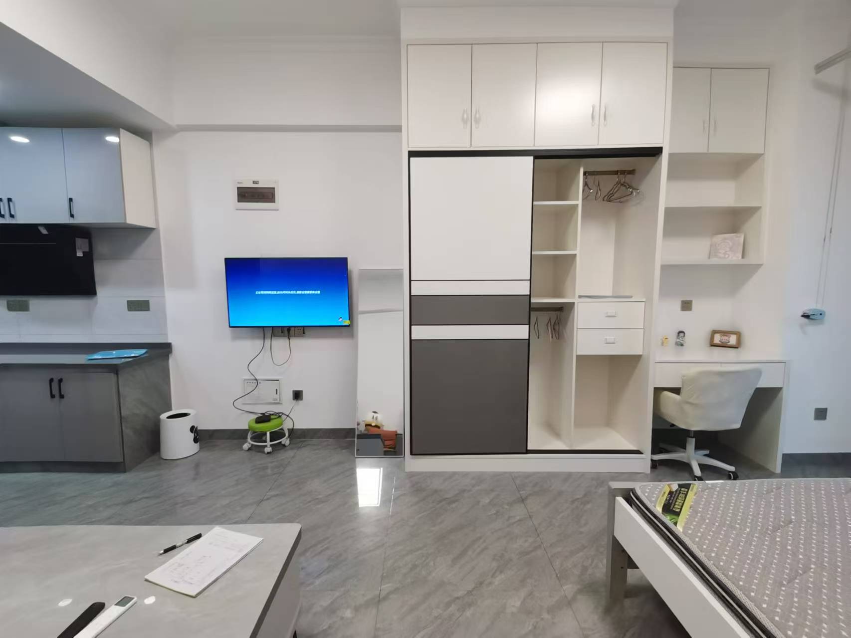 朗廷览江 1室1厅1卫 1900.0元/月 朗廷览江 1室1厅1卫 1900.0元/月室内图