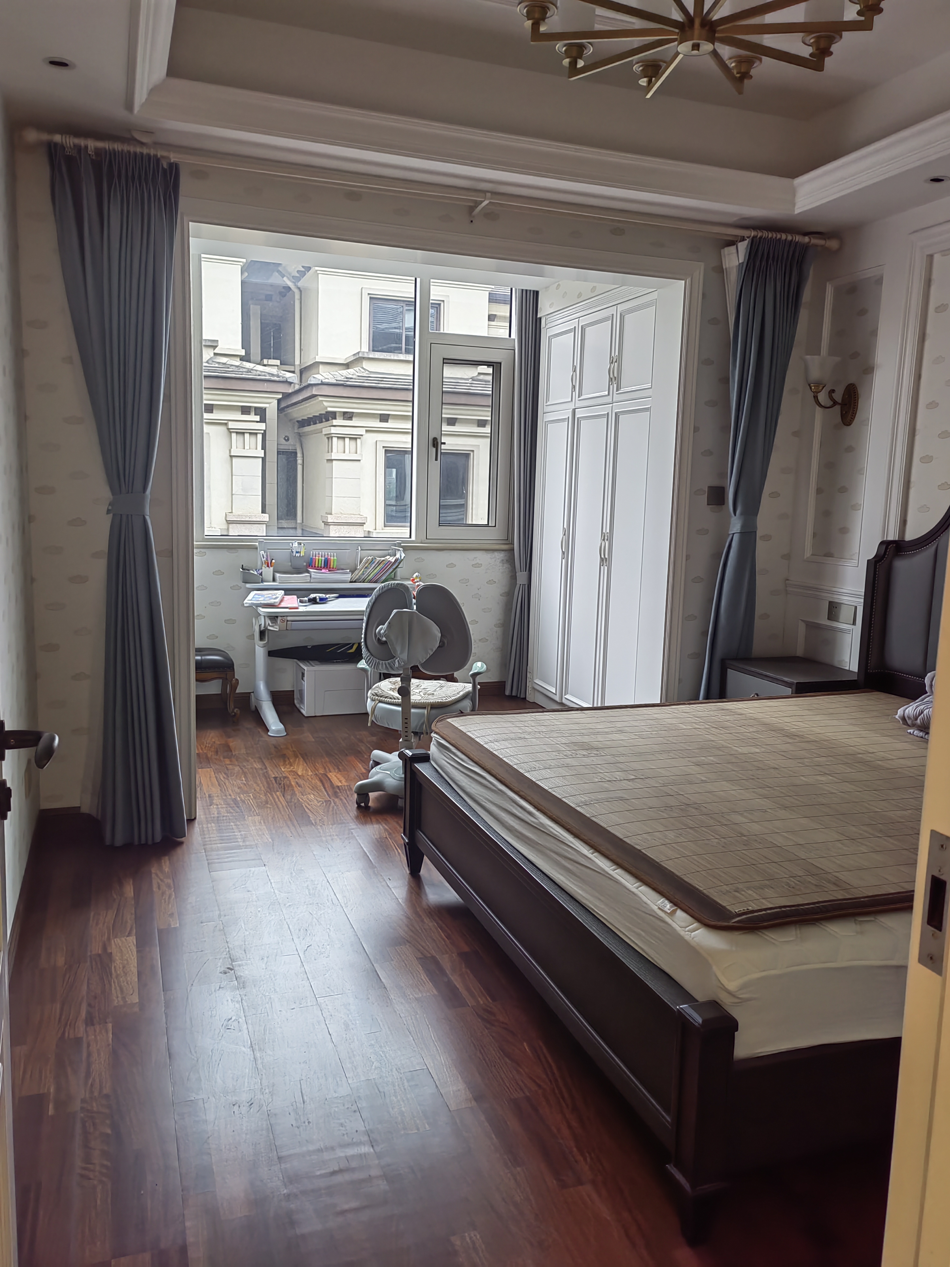 龙湖湘风原著(龙湖湘风星城) 4室4厅5卫 10000.0元/月 龙湖湘风原著(龙湖湘风星城) 4室4厅5卫 10000.0元/月室内图