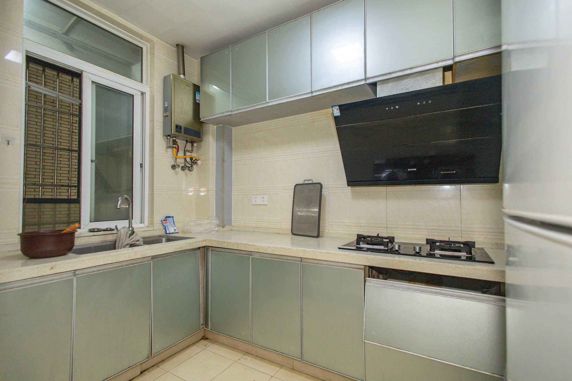 楚天世纪城东苑 3室2厅2卫 73.8万 楚天世纪城东苑 3室2厅2卫 73.8万厨房