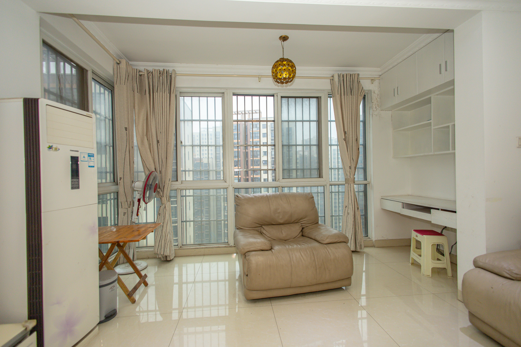 楚天世纪城东苑 3室2厅2卫 73.8万 楚天世纪城东苑 3室2厅2卫 73.8万阳台