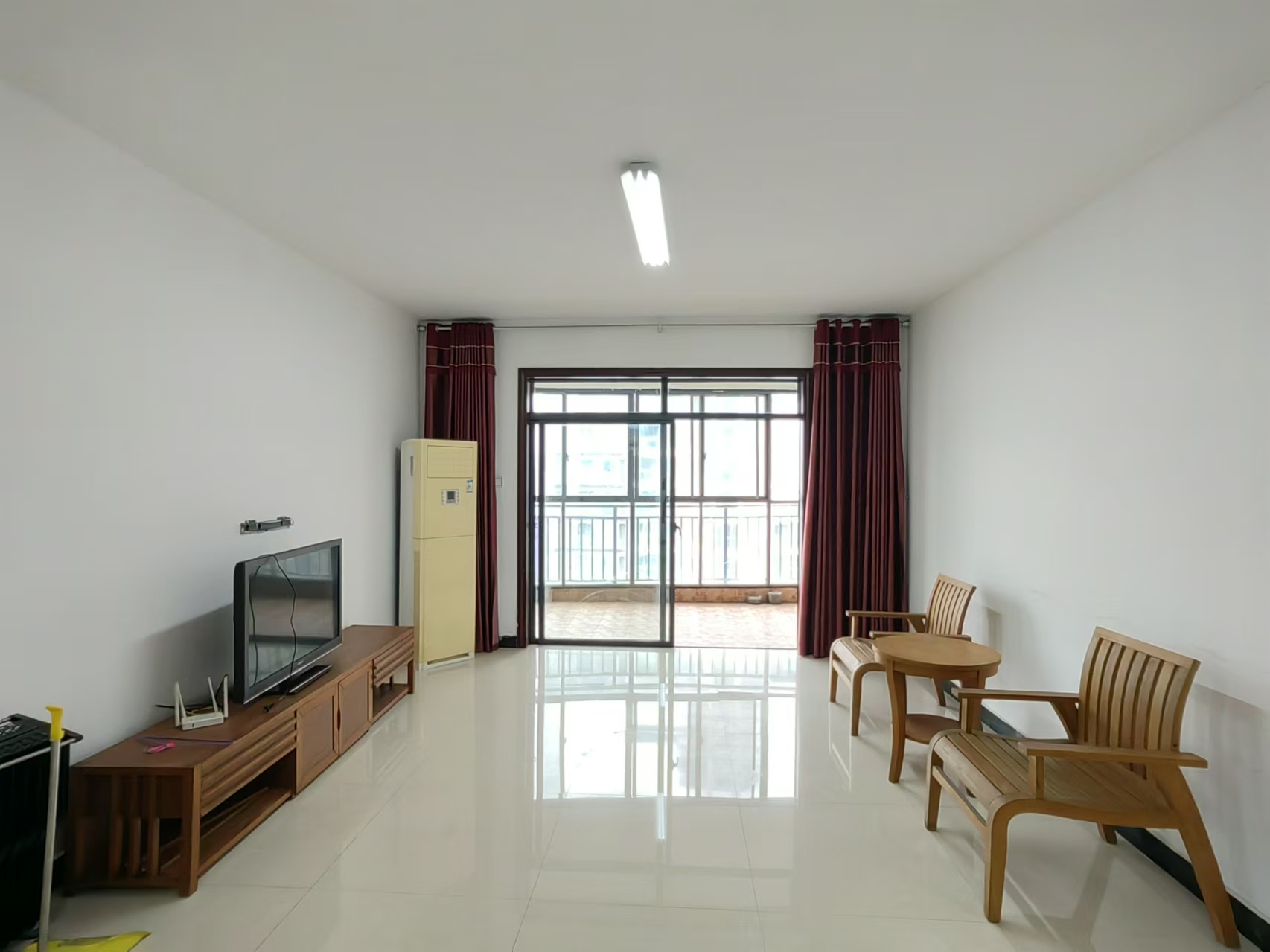 金麓国际 4室2厅2卫 3500.0元/月 金麓国际 4室2厅2卫 3500.0元/月室内图