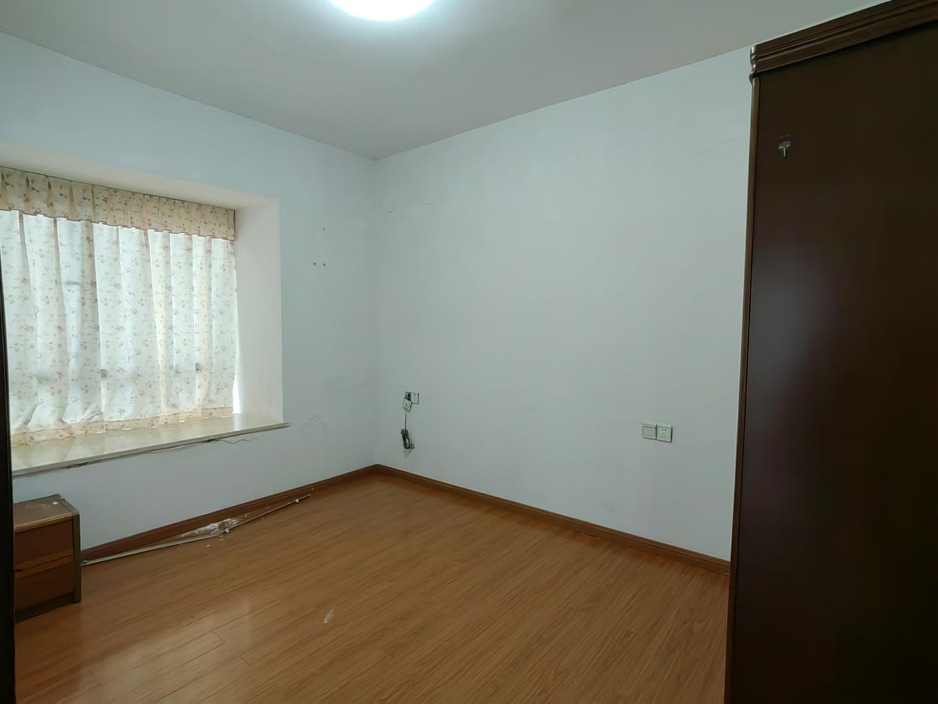 金麓国际 4室2厅2卫 3500.0元/月 金麓国际 4室2厅2卫 3500.0元/月室内图