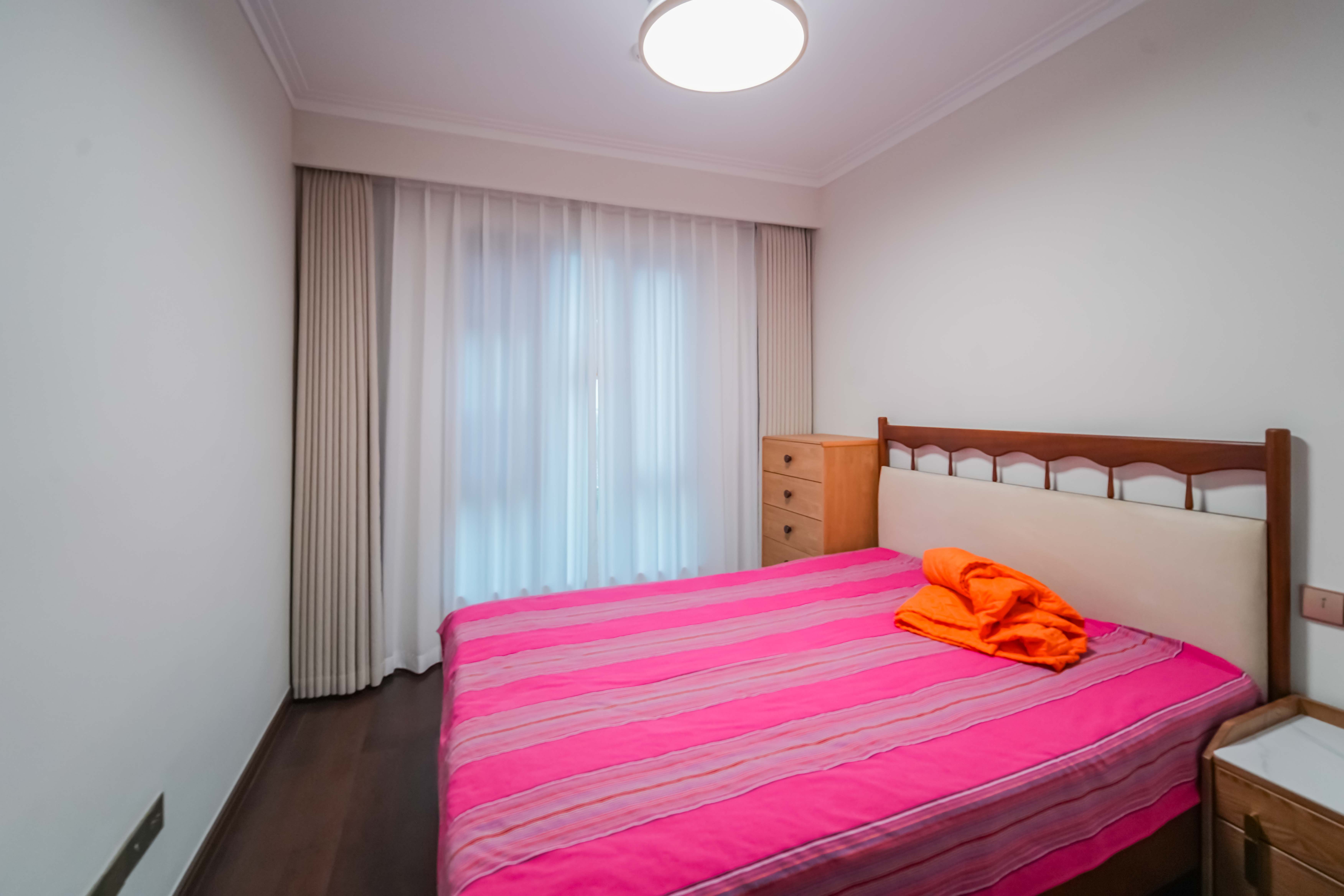 绿地长沙城际空间站(绿地新里佳苑)  3室2厅2卫    130.0万 绿地长沙城际空间站(绿地新里佳苑)  3室2厅2卫    130.0万卧室