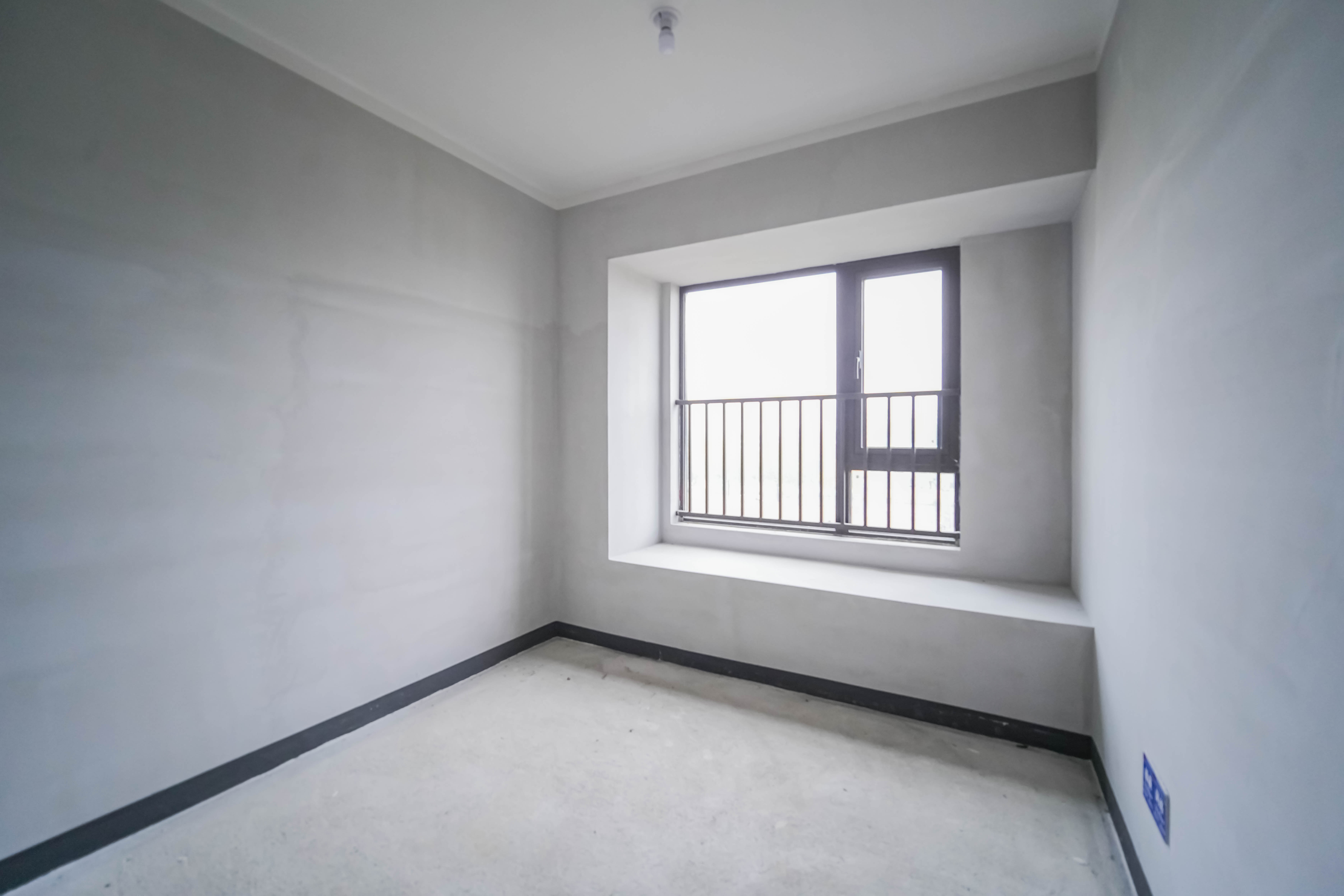 建发玖洲和玺  4室2厅2卫   200.00万其他