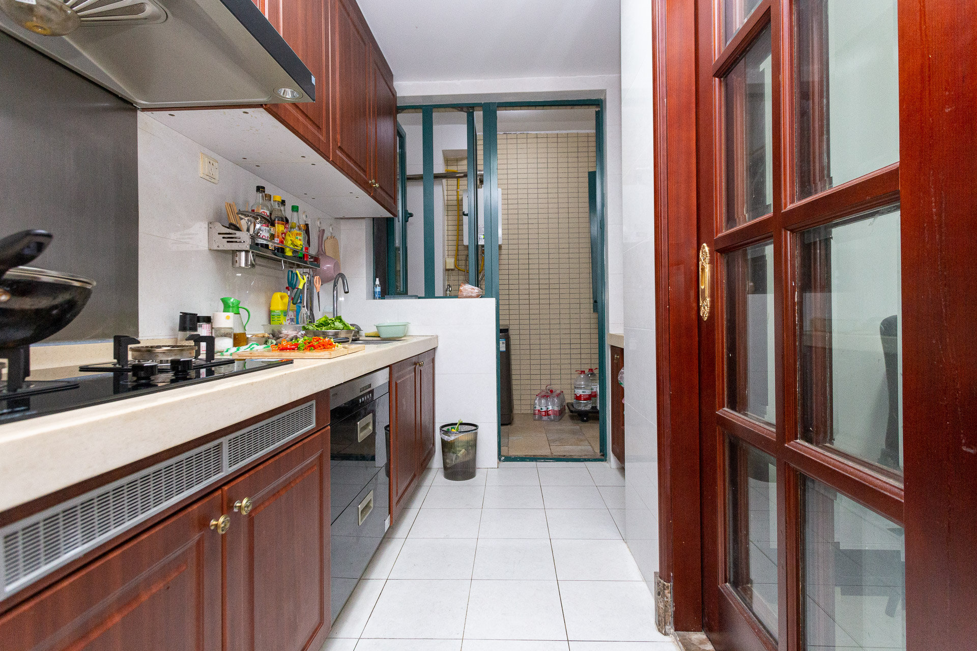 恒大名都 4室2厅2卫 96.0万 恒大名都 4室2厅2卫 96.0万厨房