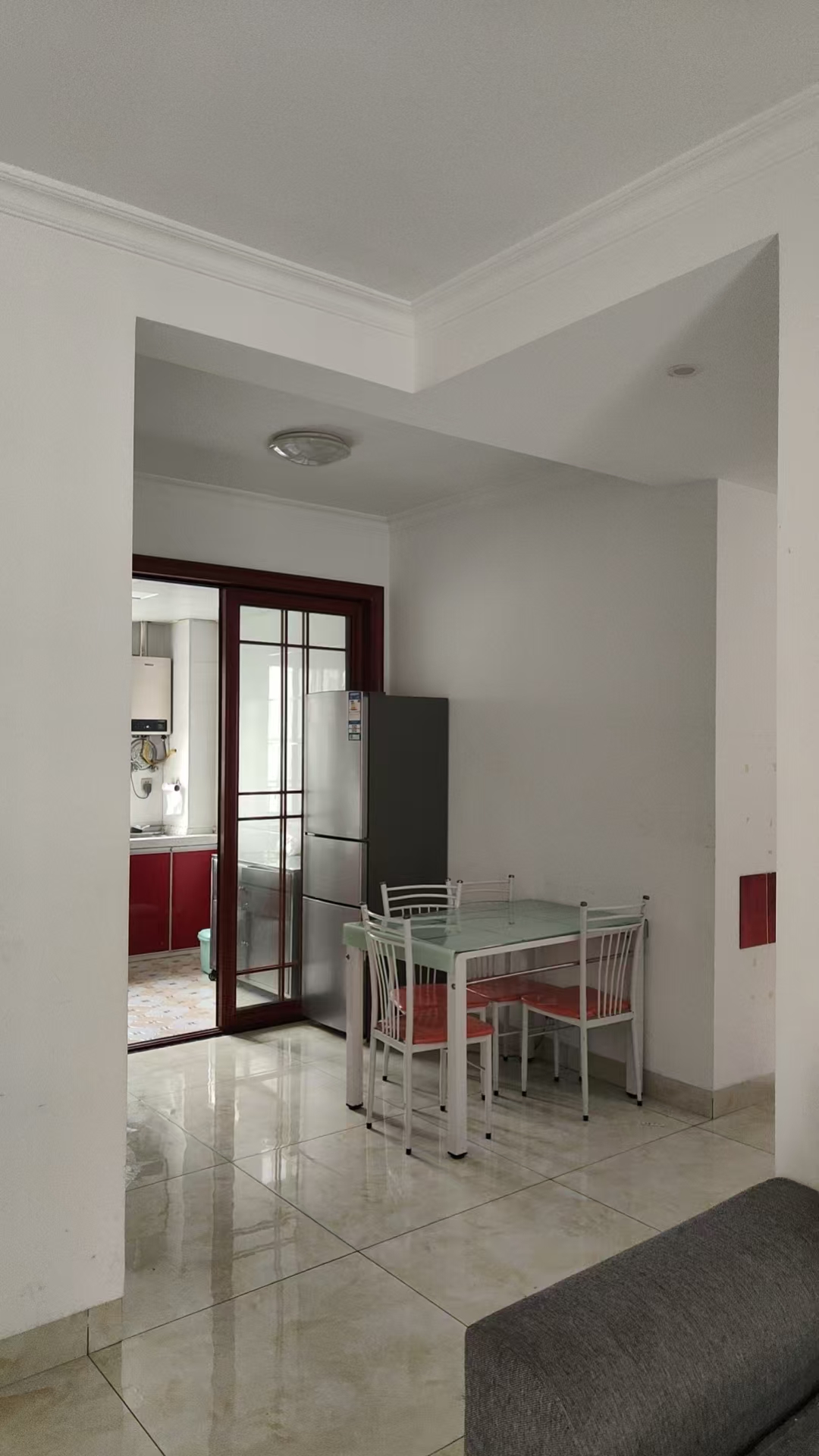 荷塘星城 3室2厅1卫 2000.00元/月 荷塘星城 3室2厅1卫 2000.00元/月室内图