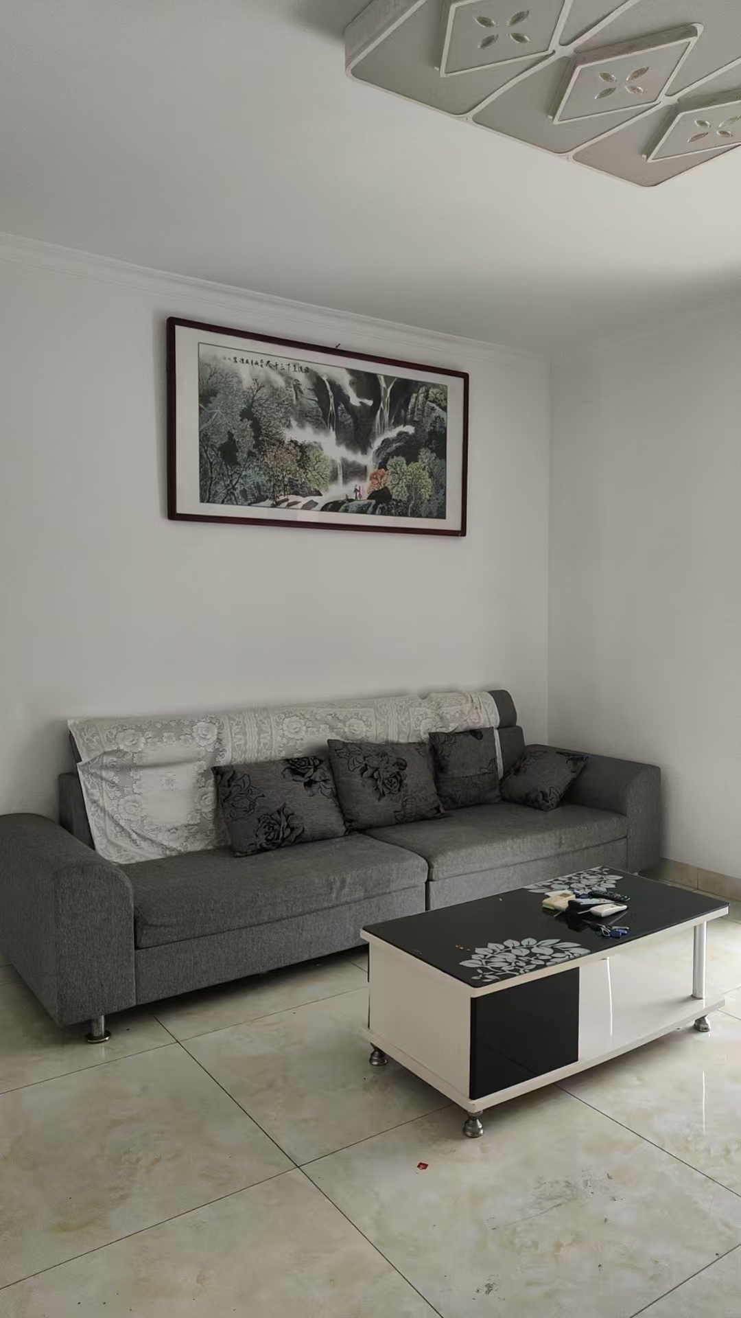 荷塘星城 3室2厅1卫 2000.00元/月 荷塘星城 3室2厅1卫 2000.00元/月室内图