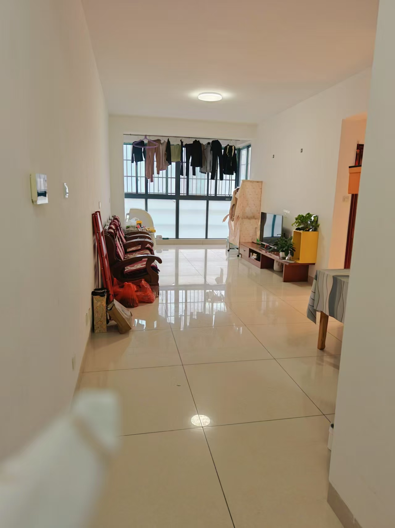 缤纷世家 2室2厅1卫 1350.0元/月 缤纷世家 2室2厅1卫 1350.0元/月室内图