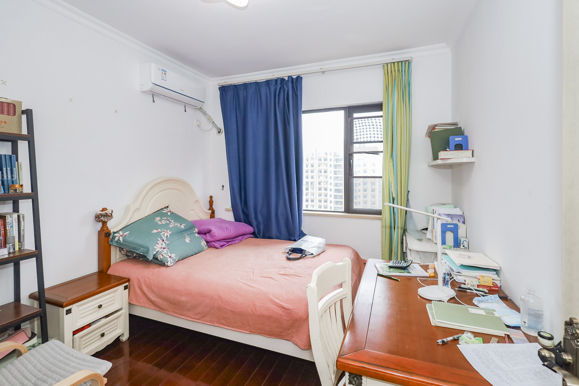 钰龙天下二期(钰龙佳园) 3室2厅1卫 215.8万 钰龙天下二期(钰龙佳园) 3室2厅1卫 215.8万卧室