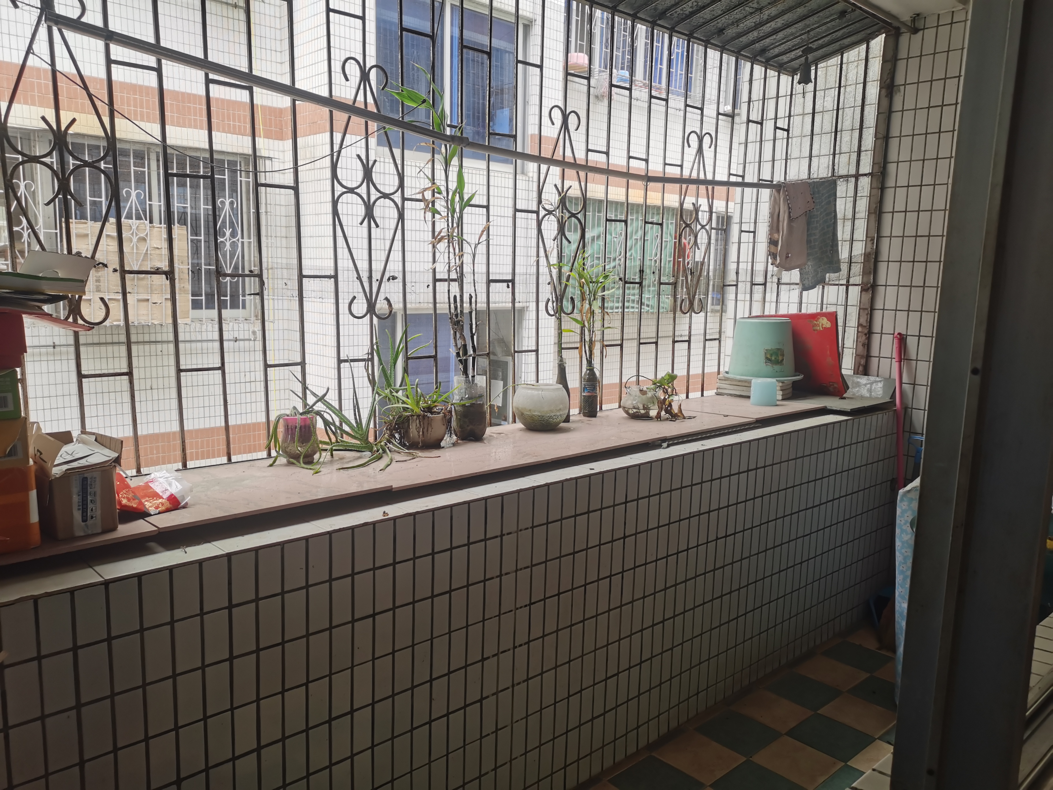 粮食局宿舍(海府路) 3室1厅1卫 2000.0元/月 粮食局宿舍(海府路) 3室1厅1卫 2000.0元/月室内图