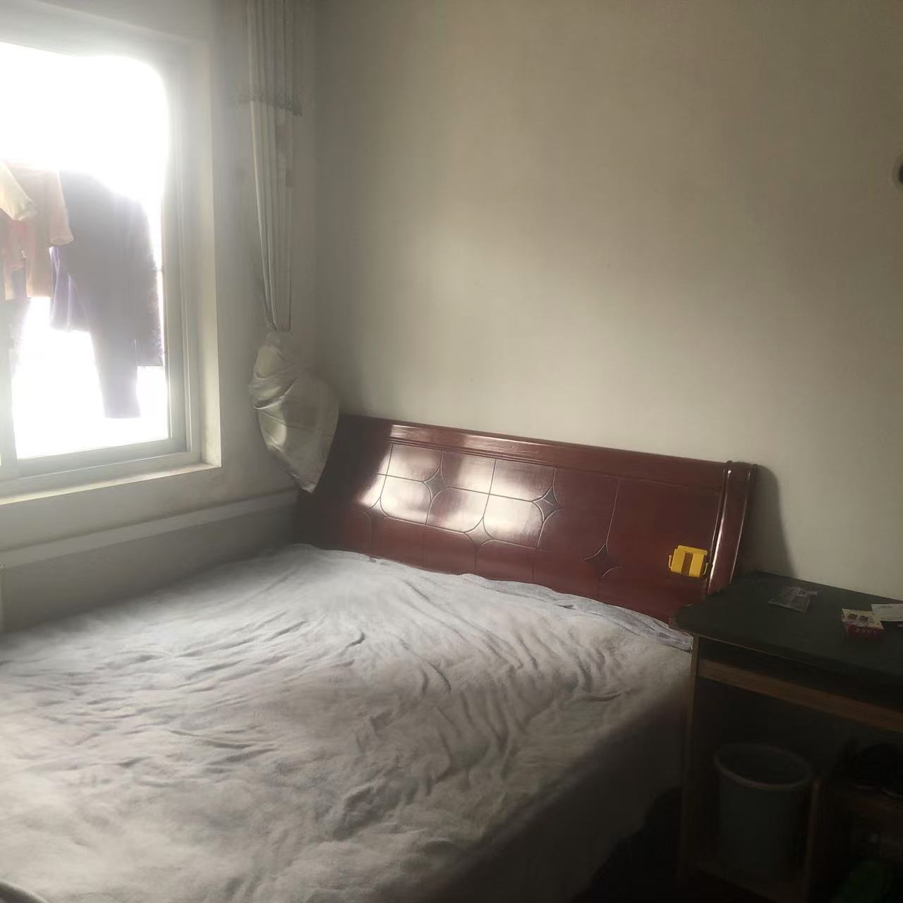 世景华庭  2室2厅1卫   1600.00元/月室内图