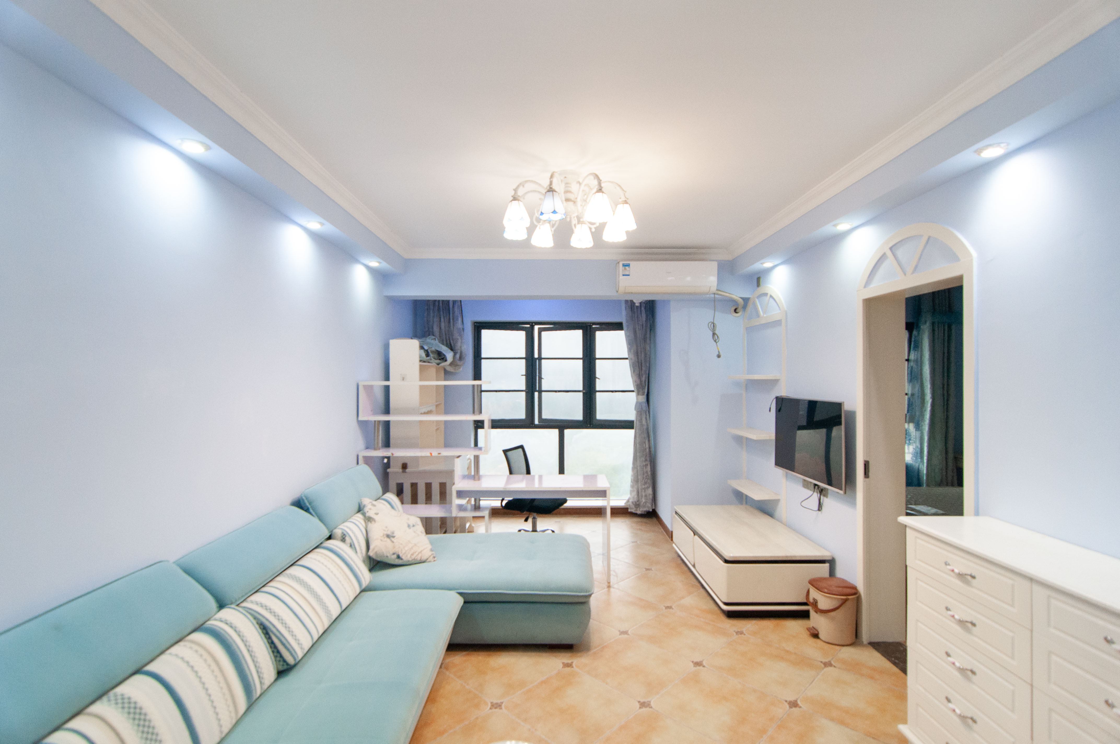 中海梅溪湖壹号 3室2厅1卫 120.0万 中海梅溪湖壹号 3室2厅1卫 120.0万客厅