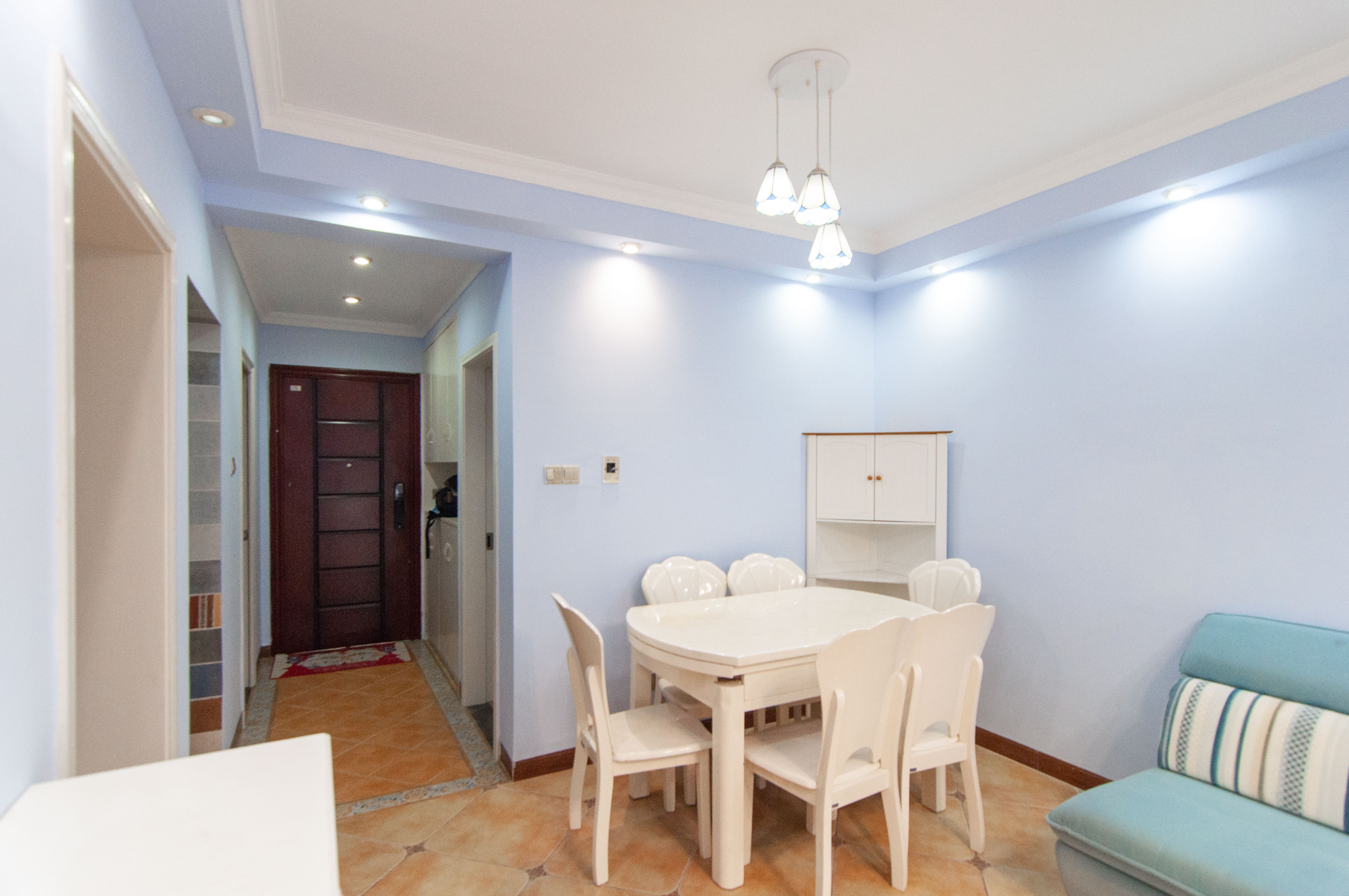 中海梅溪湖壹号 3室2厅1卫 120.0万 中海梅溪湖壹号 3室2厅1卫 120.0万客厅