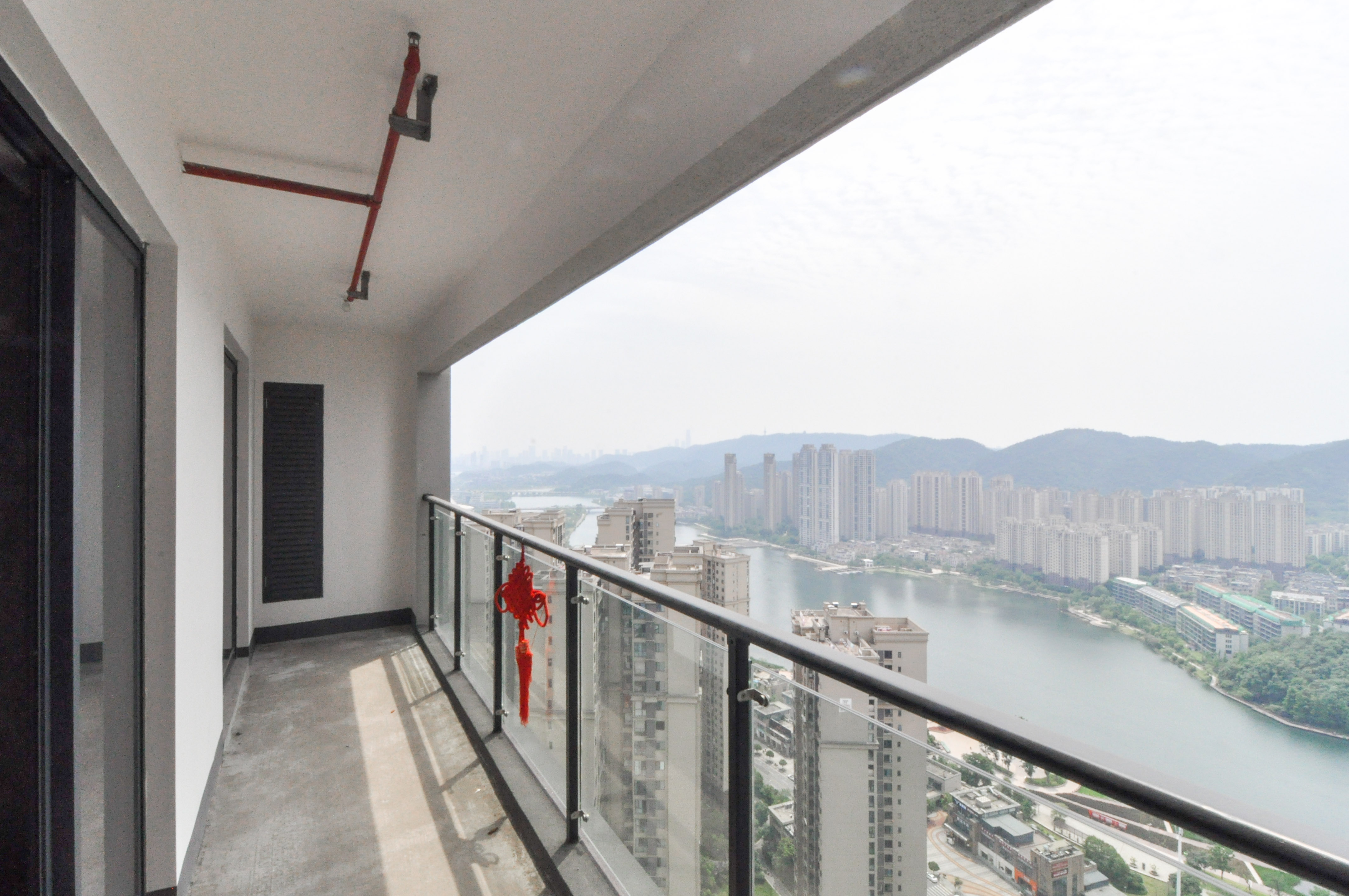 中建梅溪湖中心  4室2厅3卫    268.0万其他