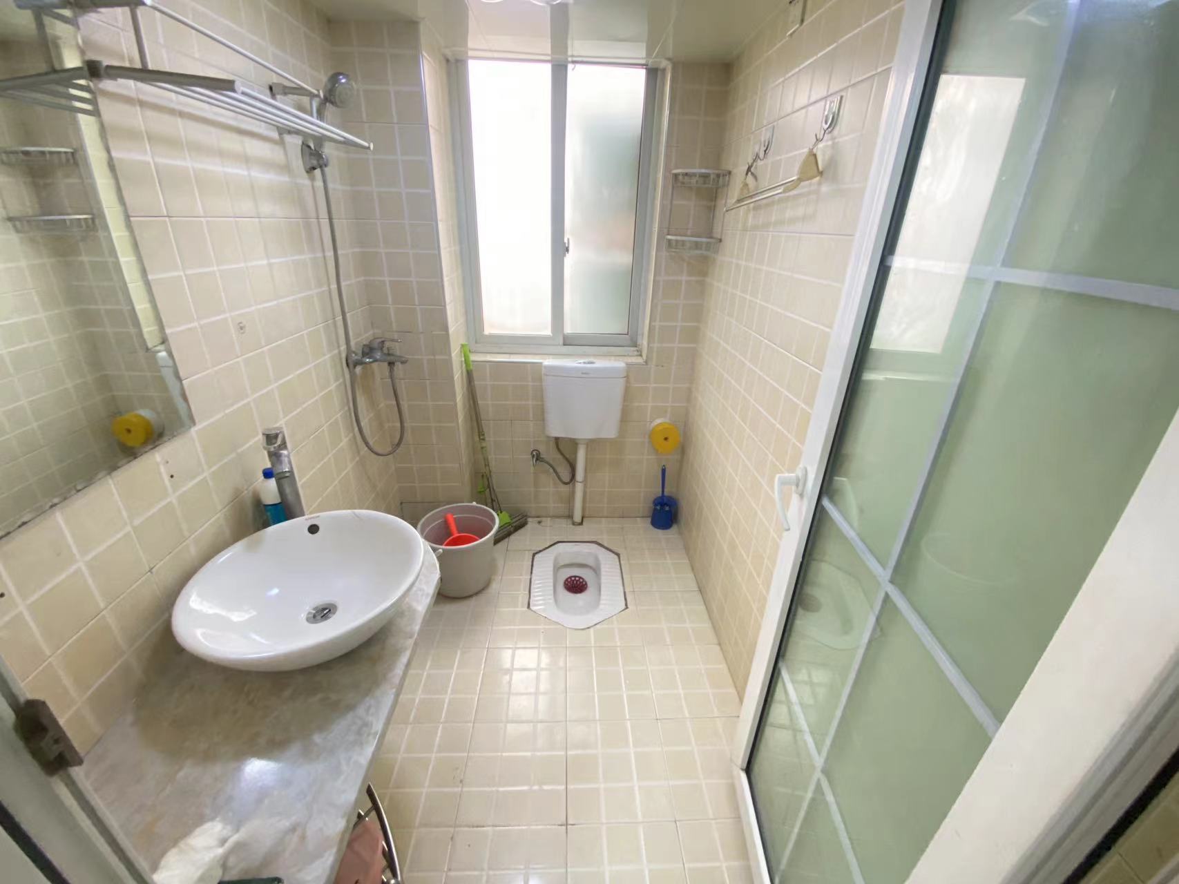 巧克力空间(建鸿达现代大厦) 2室2厅1卫 1000.0元/月 巧克力空间(建鸿达现代大厦) 2室2厅1卫 1000.0元/月室内图