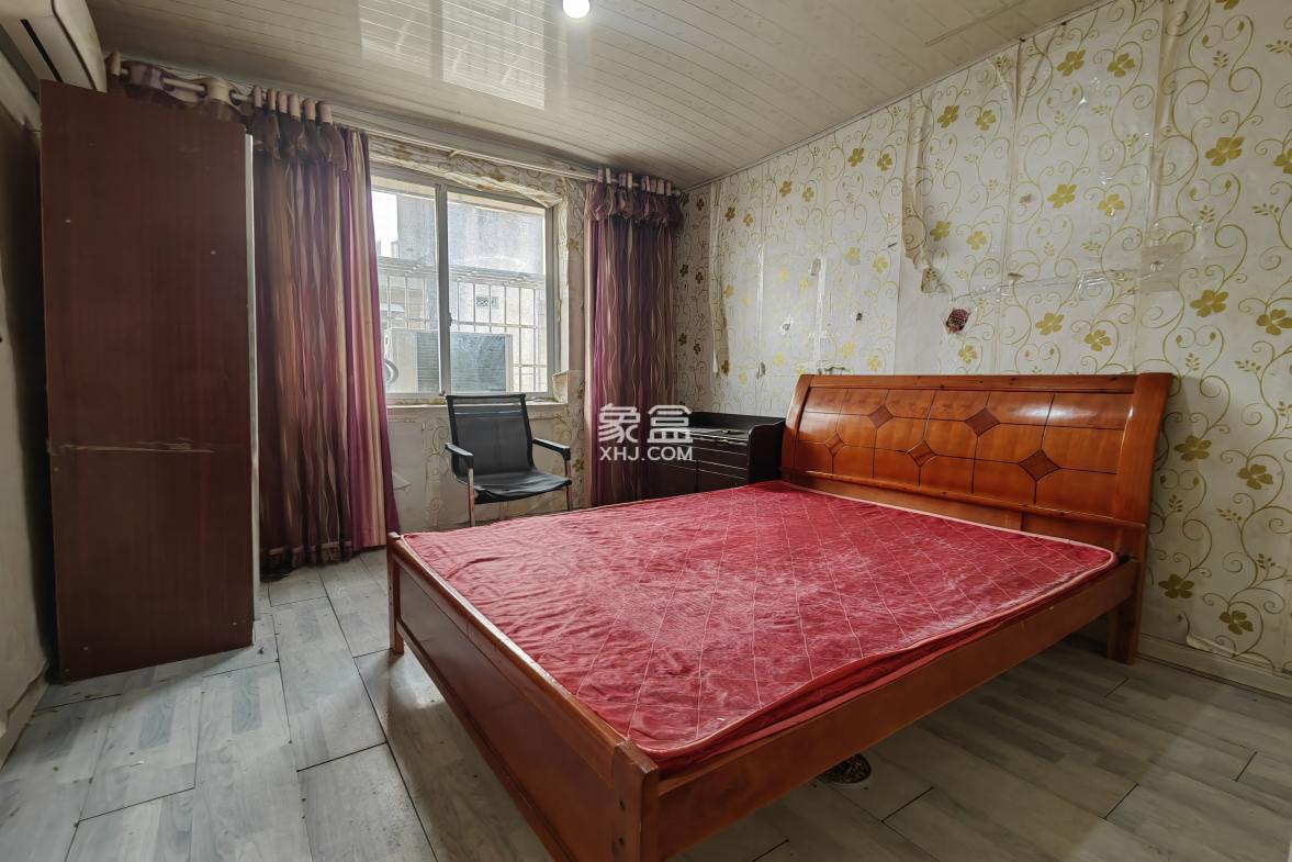 天心区教师村宿舍 3室2厅1卫 1300.0元/月 天心区教师村宿舍 3室2厅1卫 1300.0元/月室内图