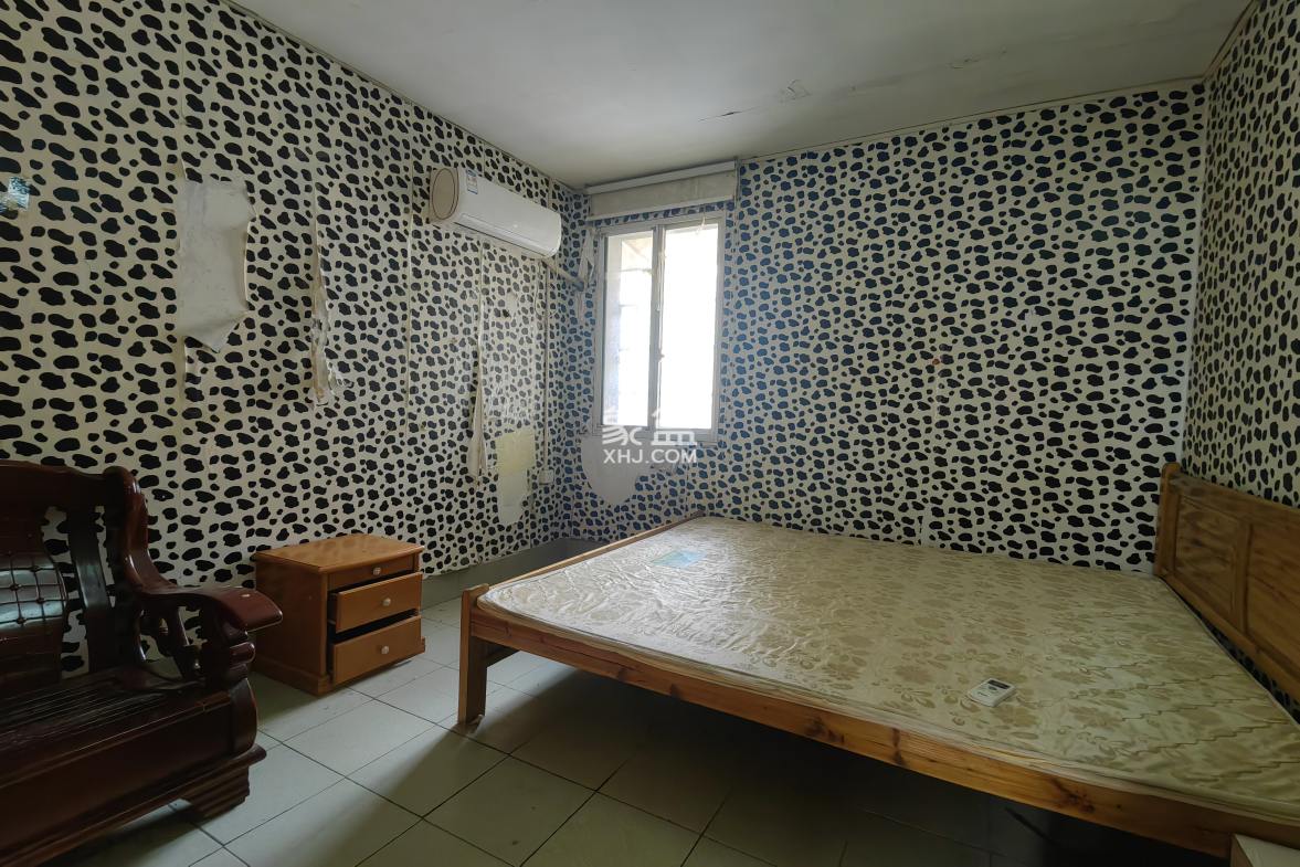 天心区教师村宿舍 3室2厅1卫 1300.0元/月 天心区教师村宿舍 3室2厅1卫 1300.0元/月室内图