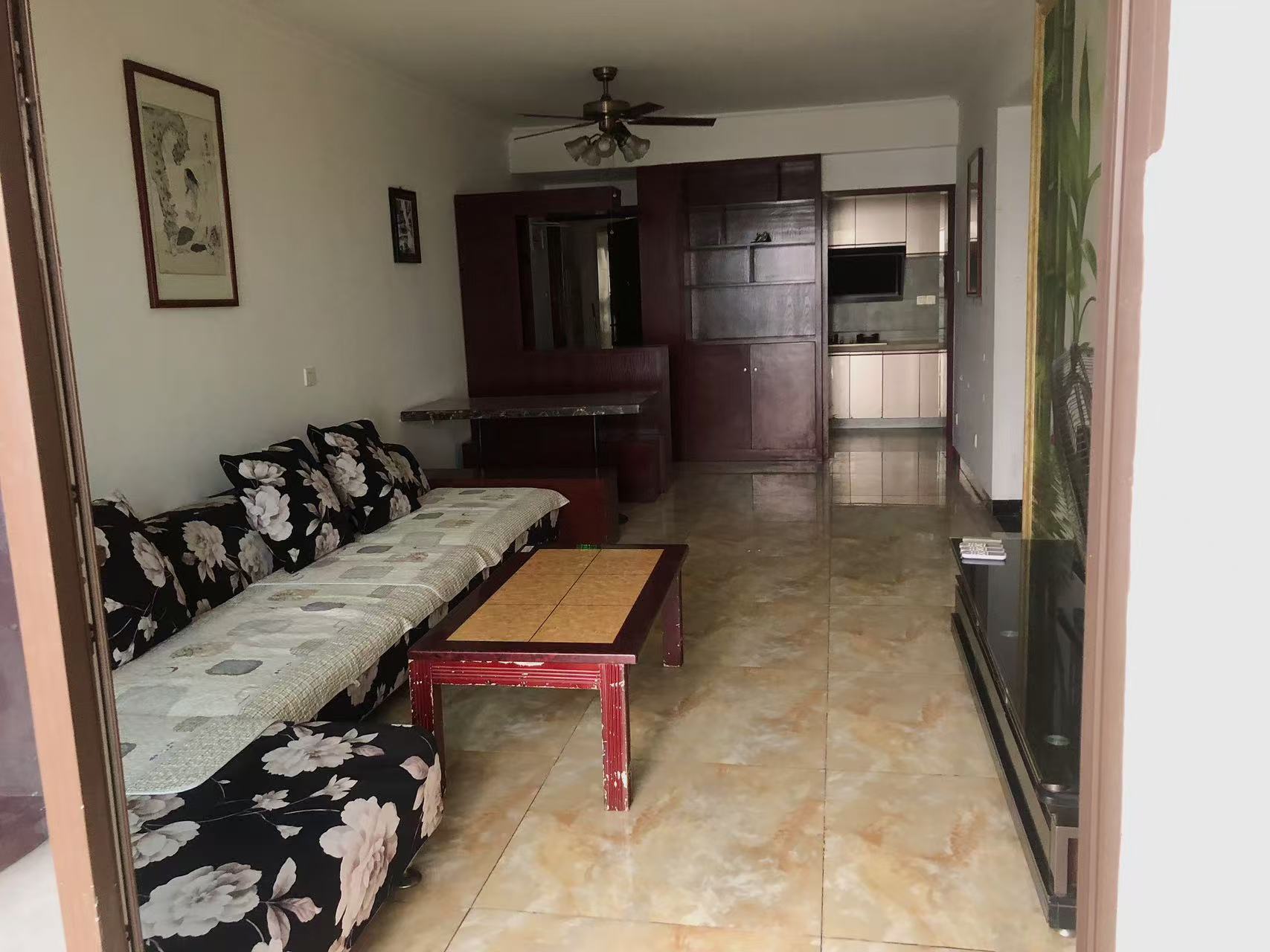 华润橡树湾 3室2厅1卫 2200.0元/月 华润橡树湾 3室2厅1卫 2200.0元/月室内图