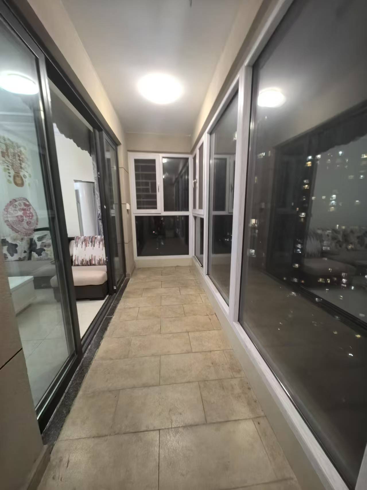 恒大华府 3室2厅1卫 2000.0元/月 恒大华府 3室2厅1卫 2000.0元/月室内图