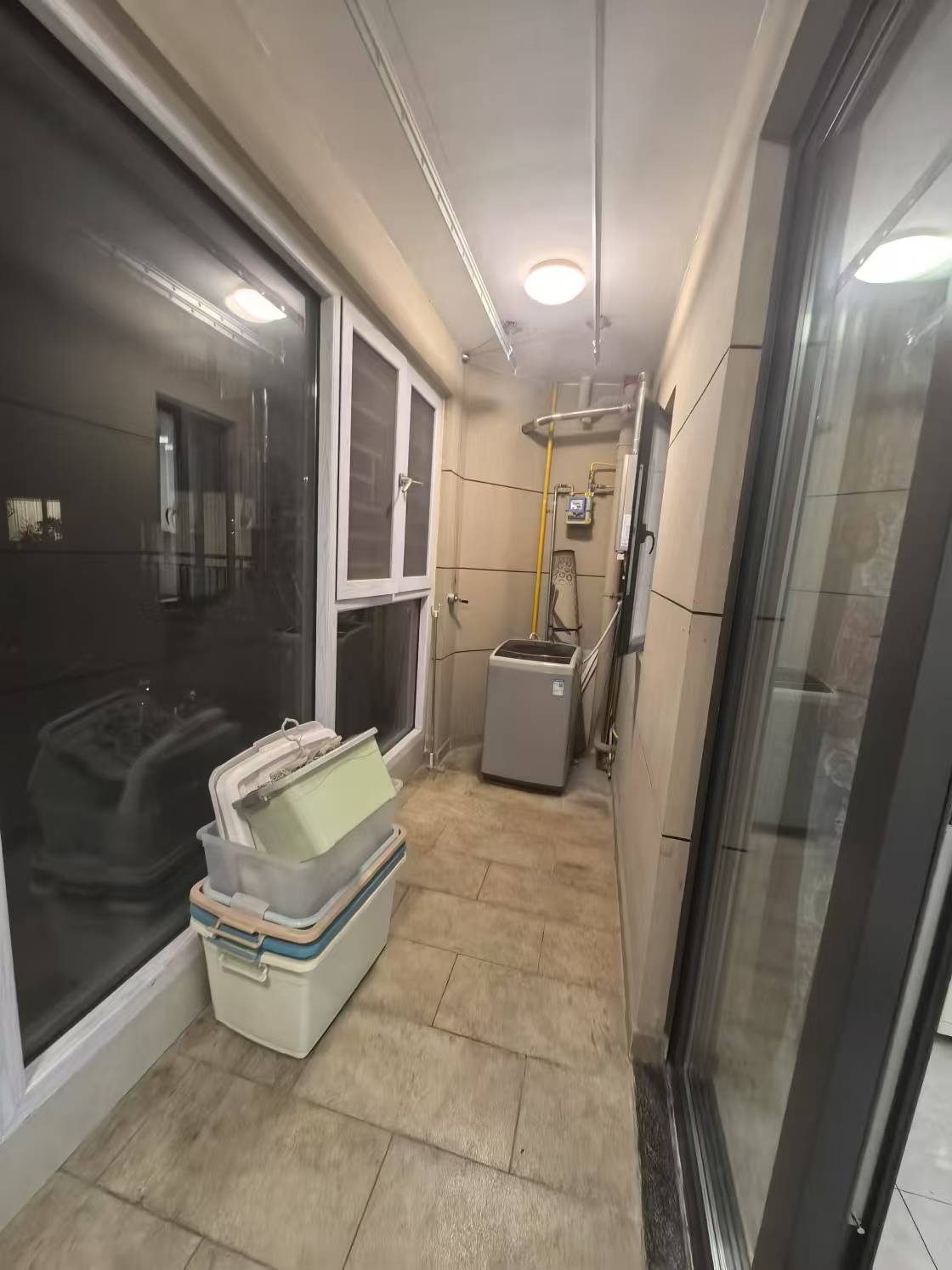 恒大华府 3室2厅1卫 2000.0元/月 恒大华府 3室2厅1卫 2000.0元/月室内图