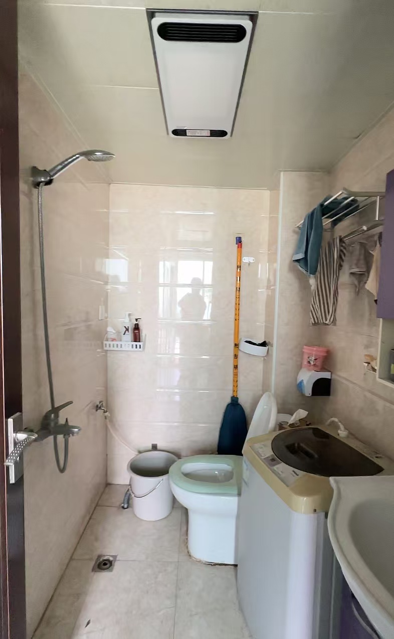 鹏利广场 1室1厅1卫 1000.0元/月 鹏利广场 1室1厅1卫 1000.0元/月室内图