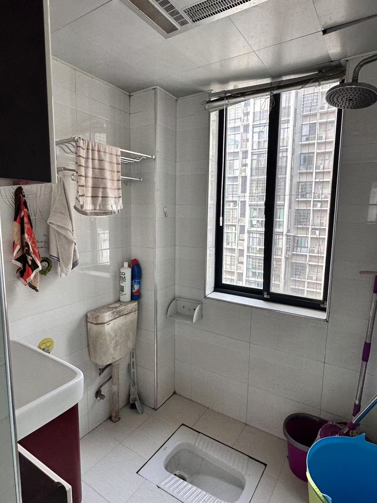 益欣园小区 3室2厅2卫 1200.0元/月 益欣园小区 3室2厅2卫 1200.0元/月室内图